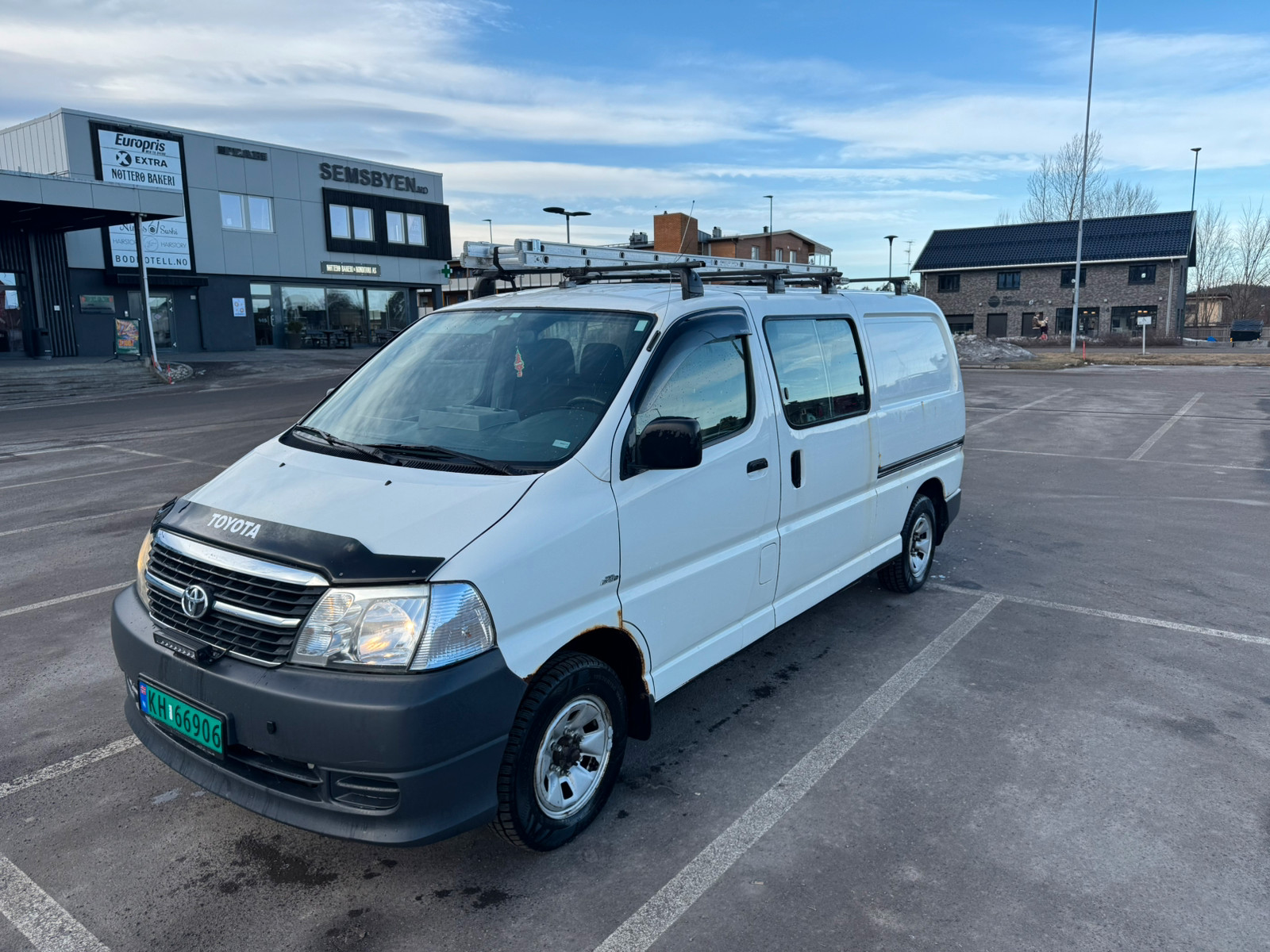 Toyota HiAce D-4D 5-d 117hk 4WD lang