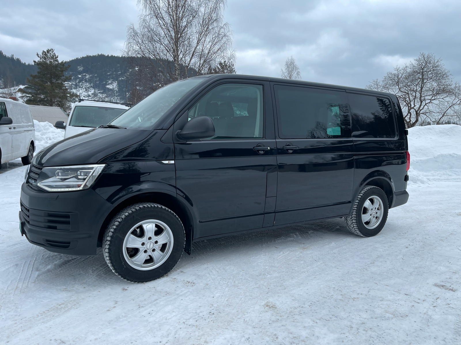 Volkswagen Transporter 2,0 TDI 150hk DSG Parkvarmer Led/Xenon 2