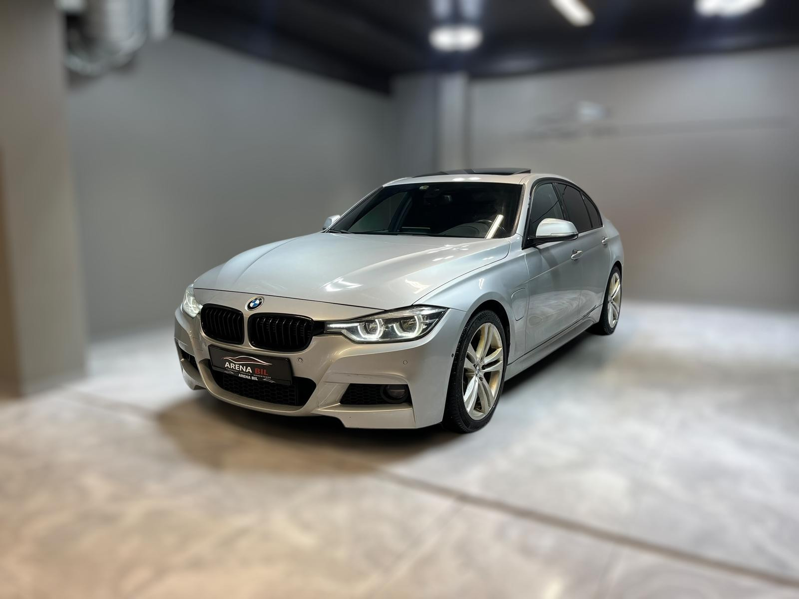 BMW 3-serie 330E/Soltak/HIFI/Skinnseter/APPstyring++