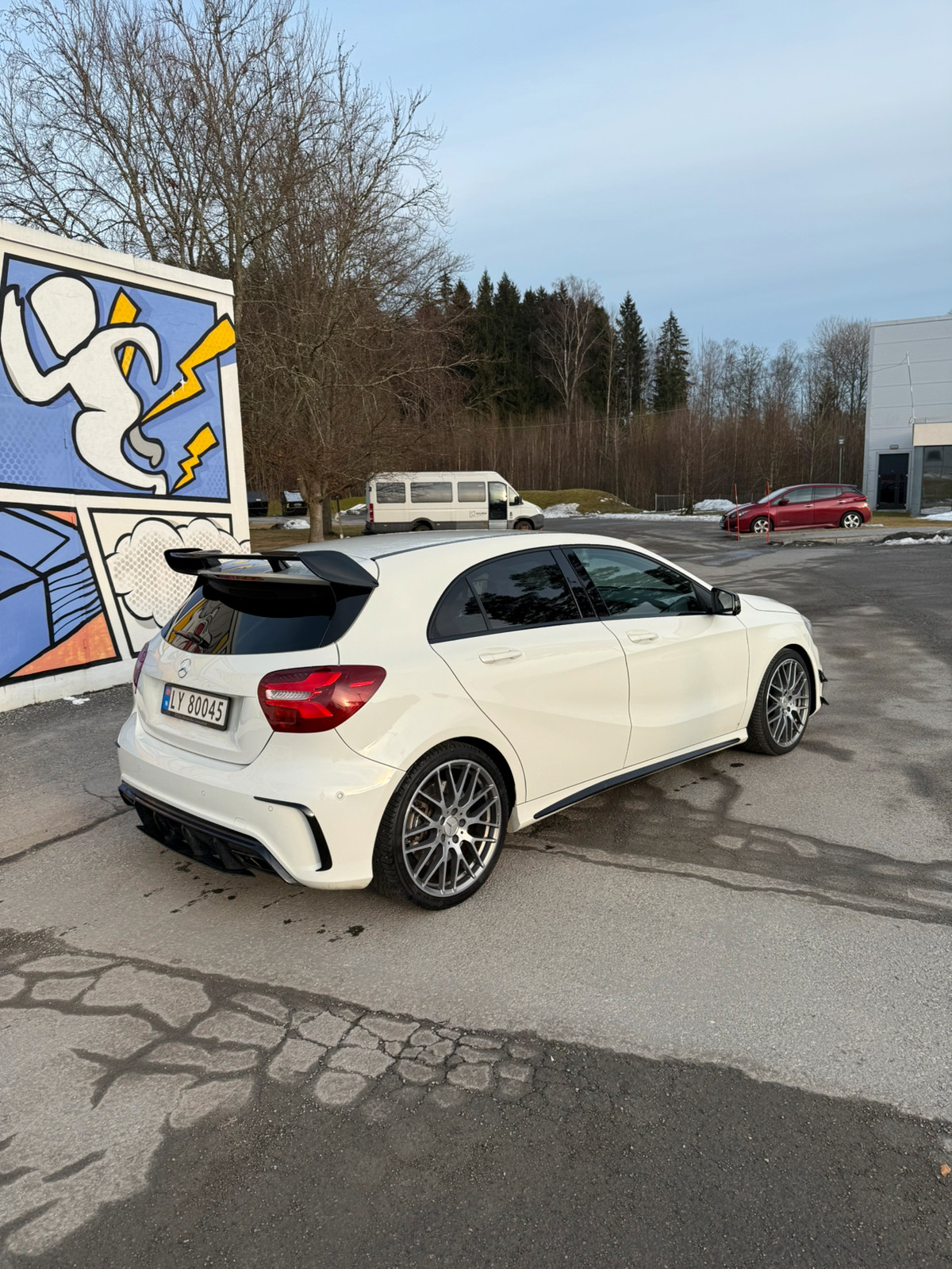 Mercedes-Benz A-Klasse 4MATIC aut 3