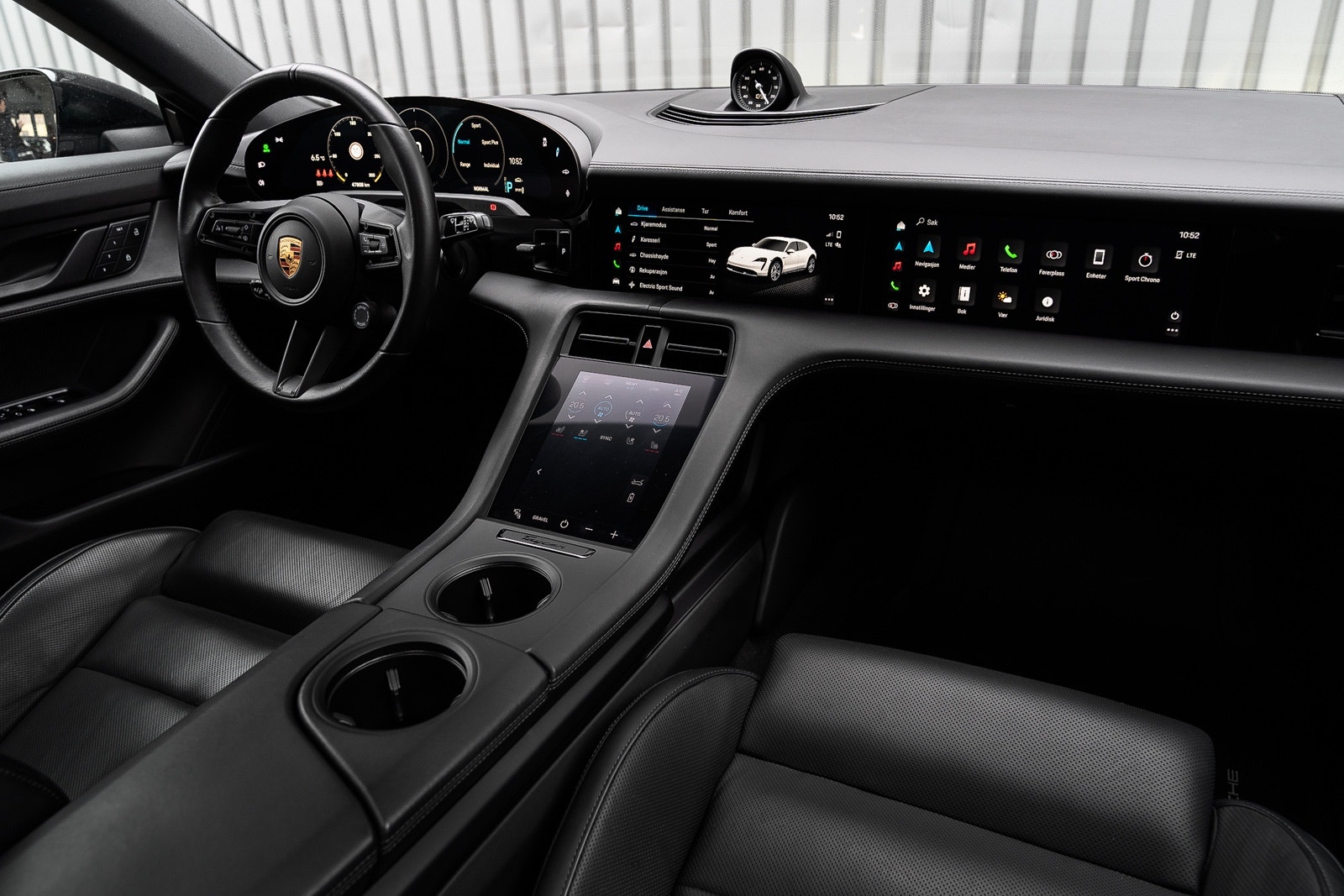 Hovedbilde av Porsche Taycan