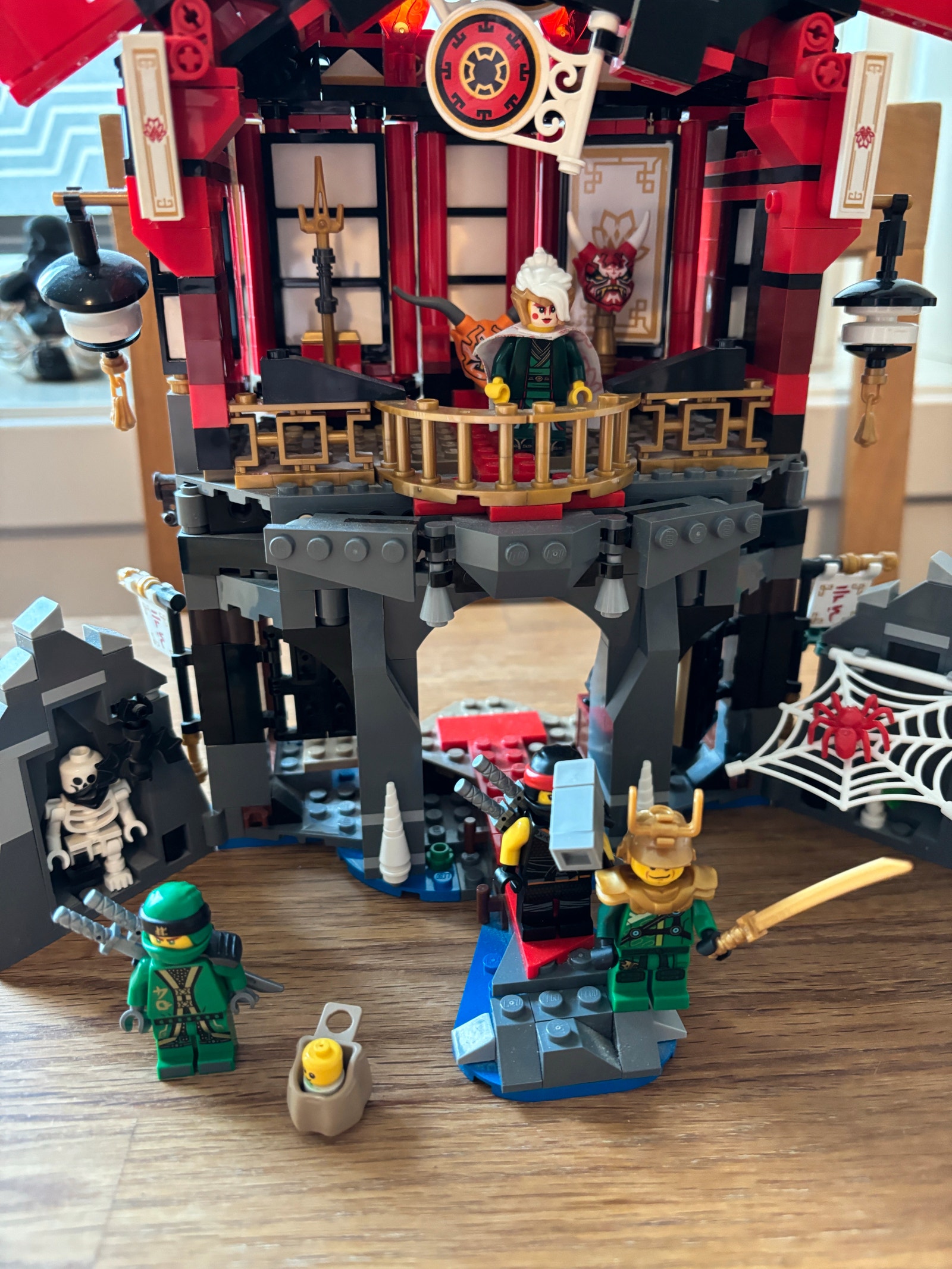 Lego 6494 LEGO NINJAGO 70643 Temple Of Resurrection Harumi,Lord