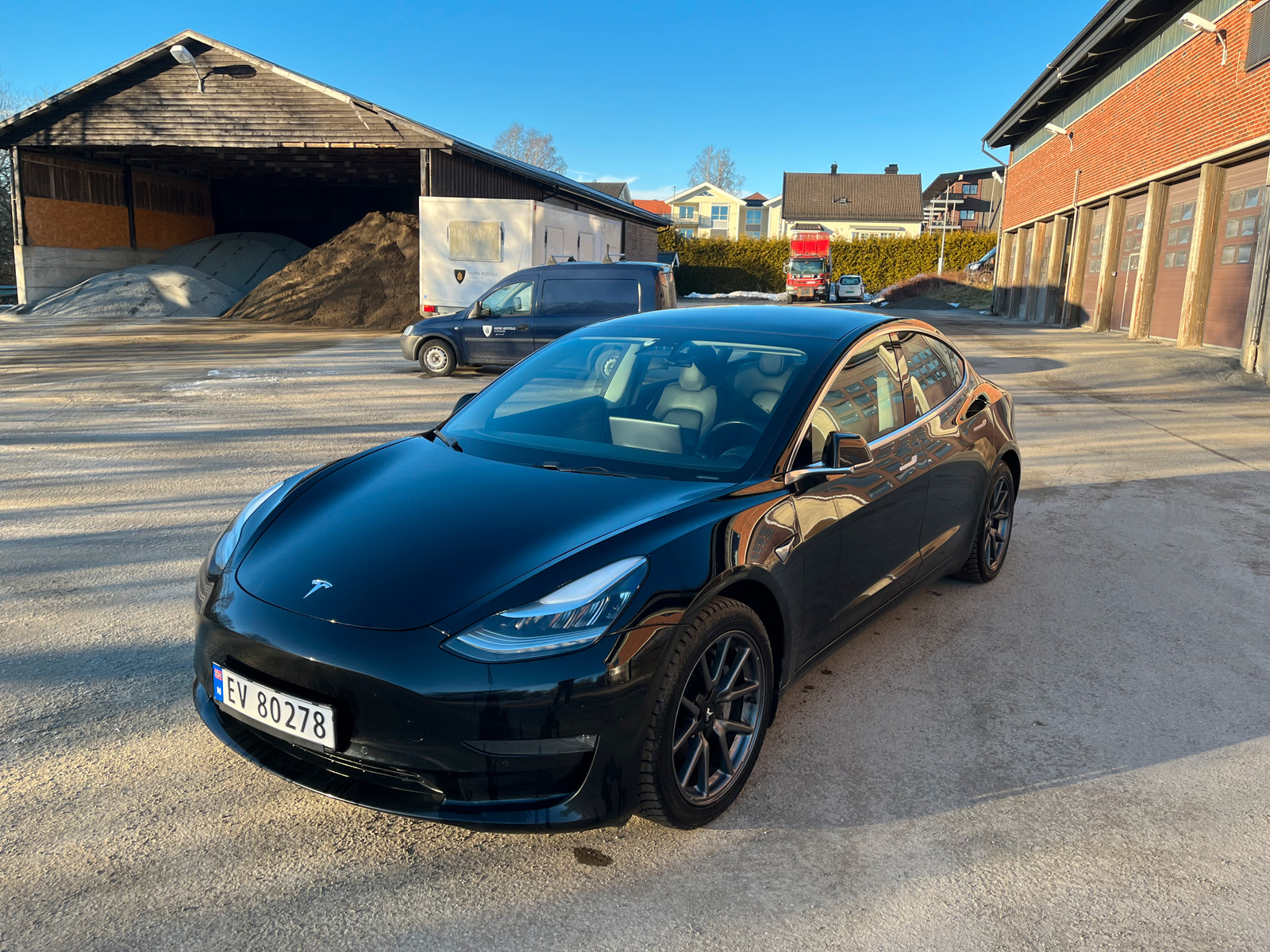 Tesla Model 3 2
