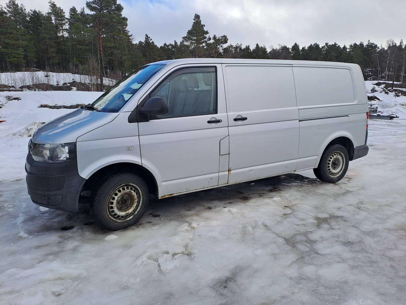Volkswagen Transporter 2,0 tdi, 114 hk, lang, 2x skyvedør og webasto