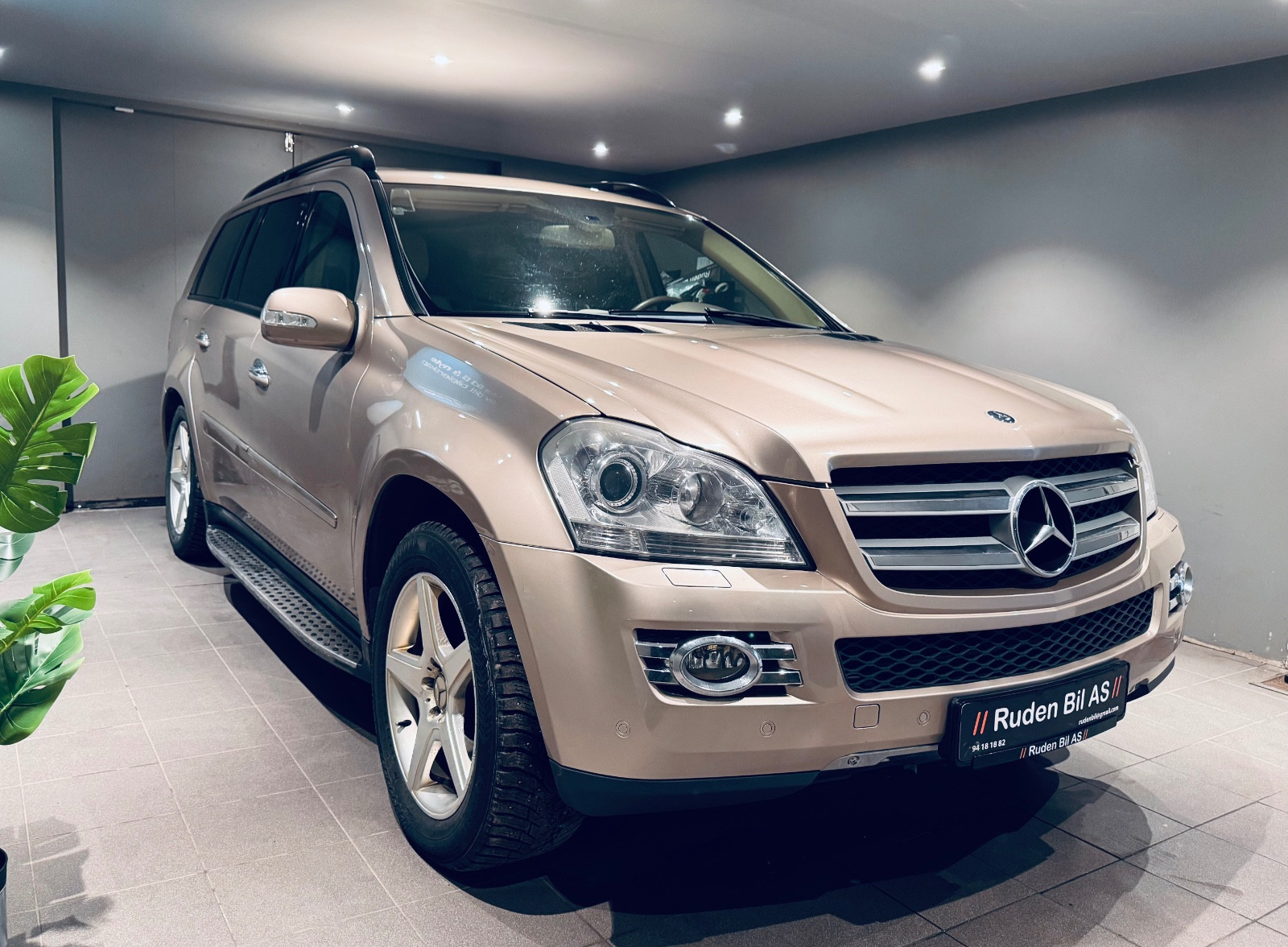 Mercedes-Benz GL 320CDI V6 224HK 4-MATIC AUT/ Velholdt! Ny service 2