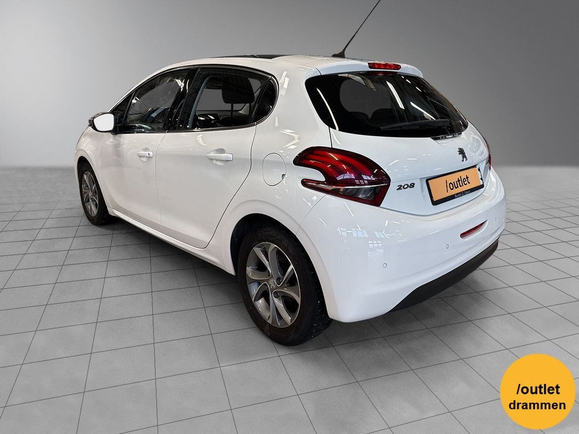 Peugeot 208 Allure 1.2 PureTech 110 hk aut /Panorama  / LED / 3