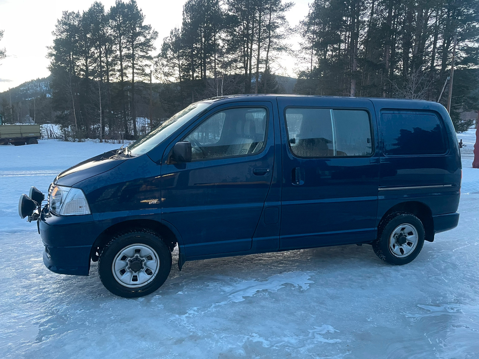 Toyota HiAce D-4D 5-d 117hk 4WD kort
