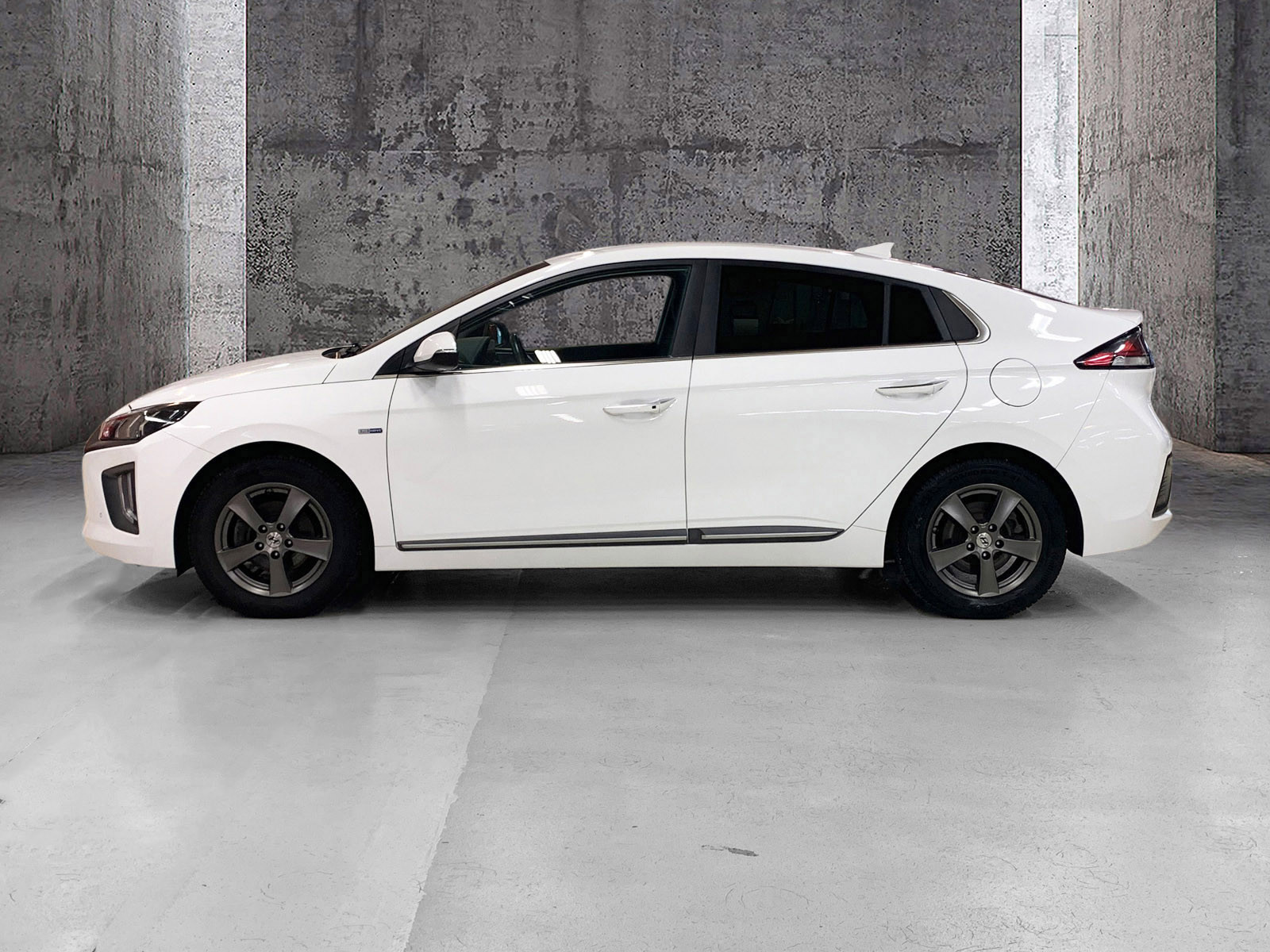 Hyundai IONIQ Premium OUTLET | SJEKK DENNE! 3