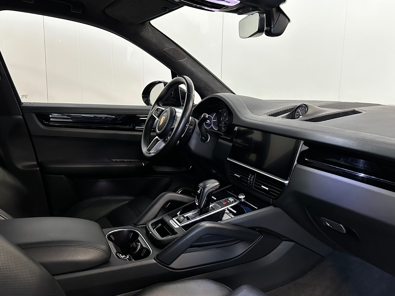 Porsche Cayenne E-Hybrid/ACC/Matrix/Bakakselstyring/Burmester/Pano/PAW 3