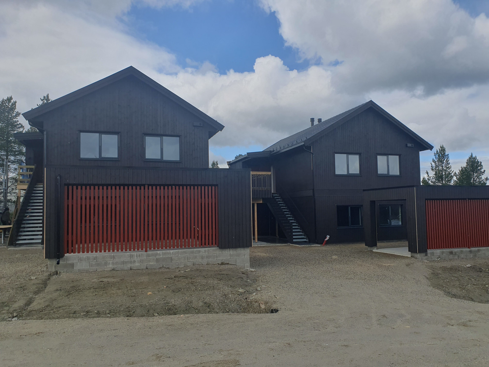 Fire tomannsboliger er helt ferdig.