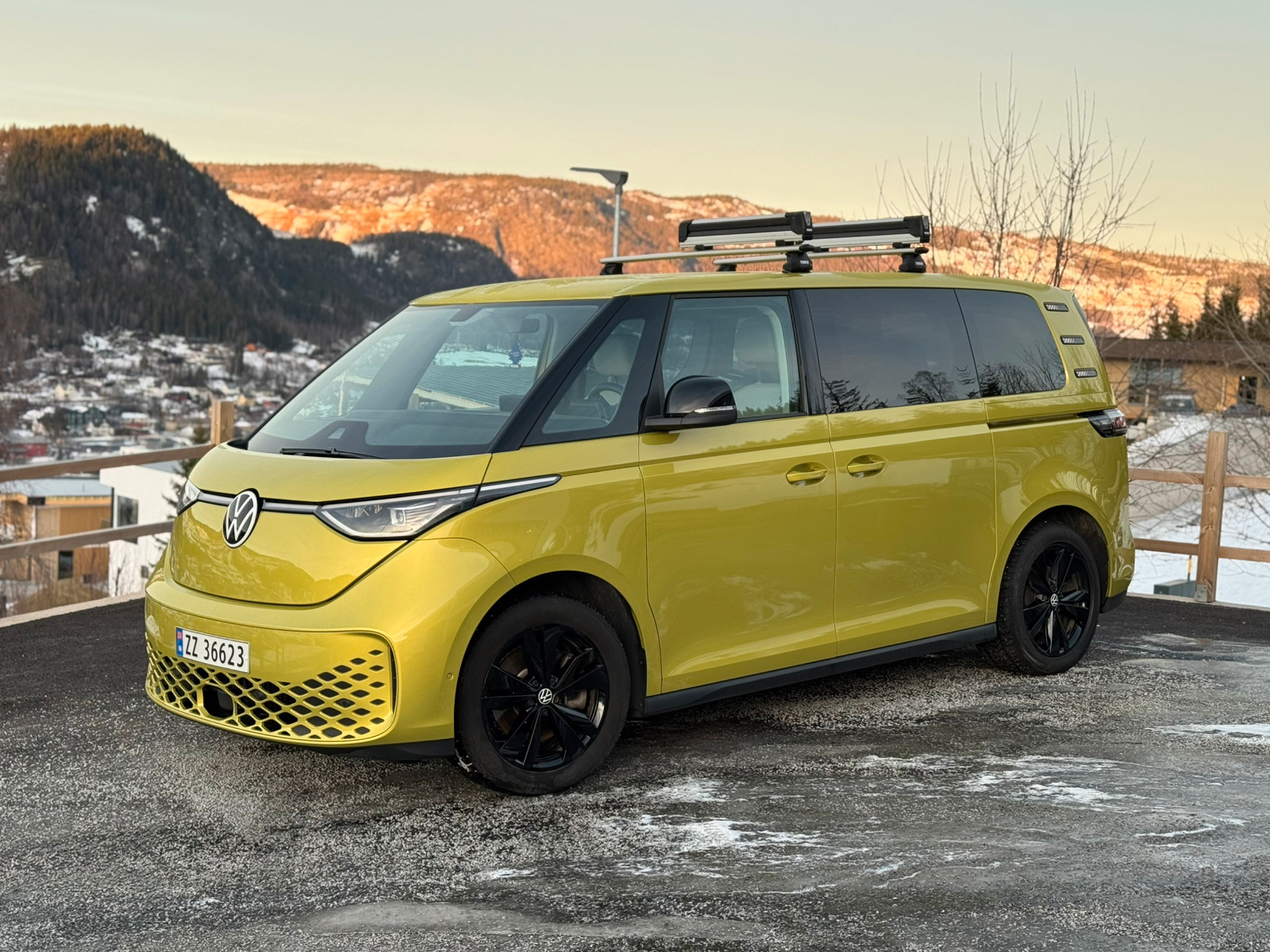 Volkswagen ID. Buzz Pro 77kWh 204hk