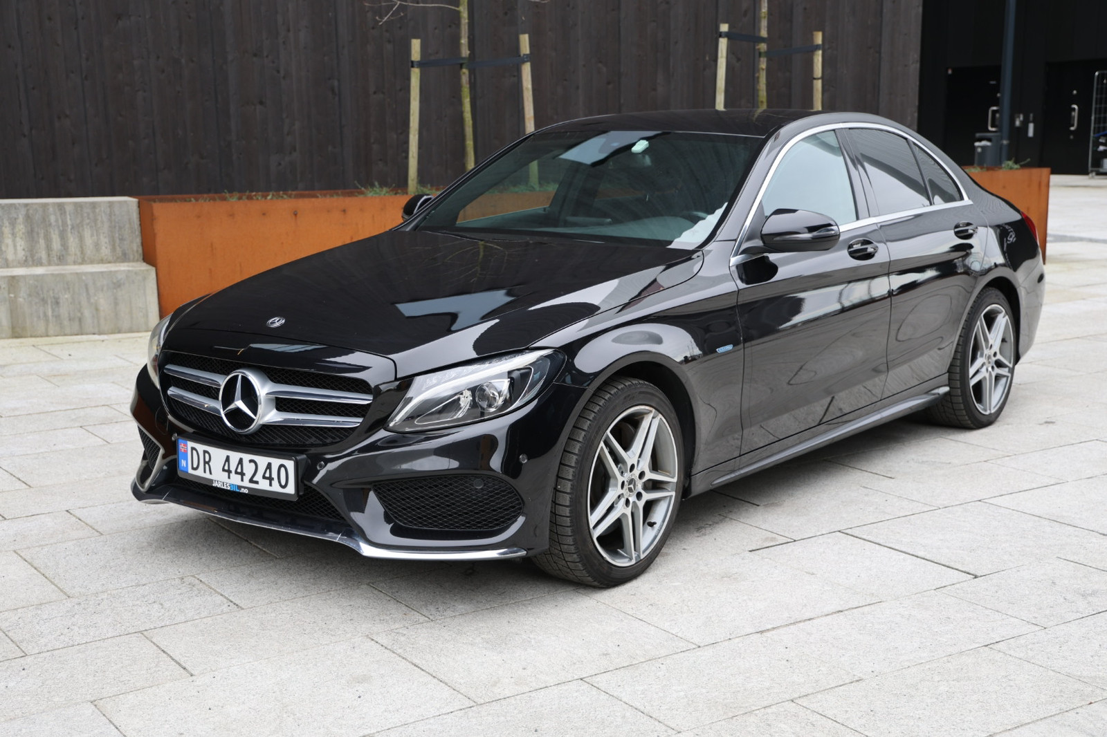 Mercedes-Benz C-Klasse 3