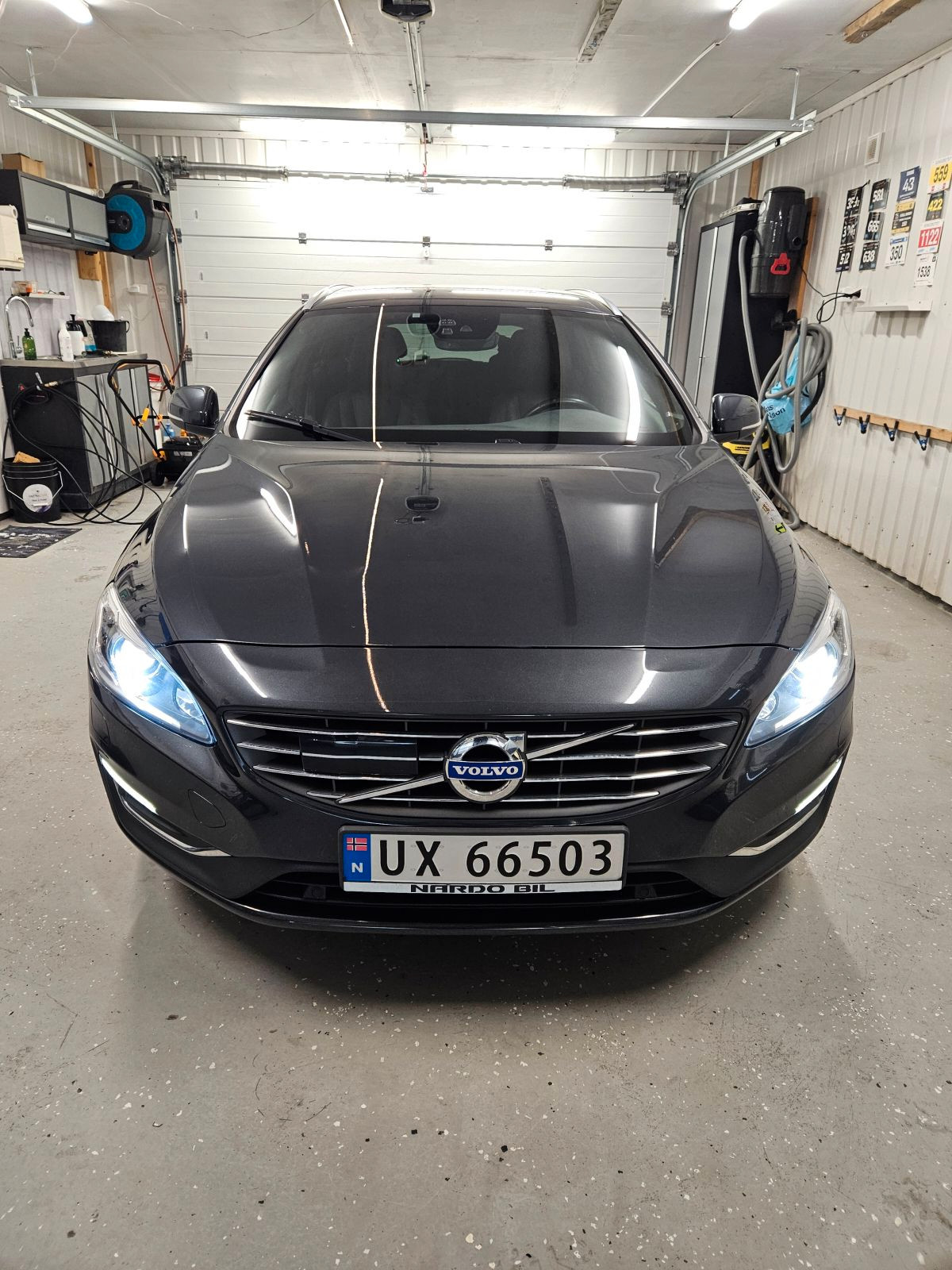 Volvo V60 D5 Summum Twin Engine