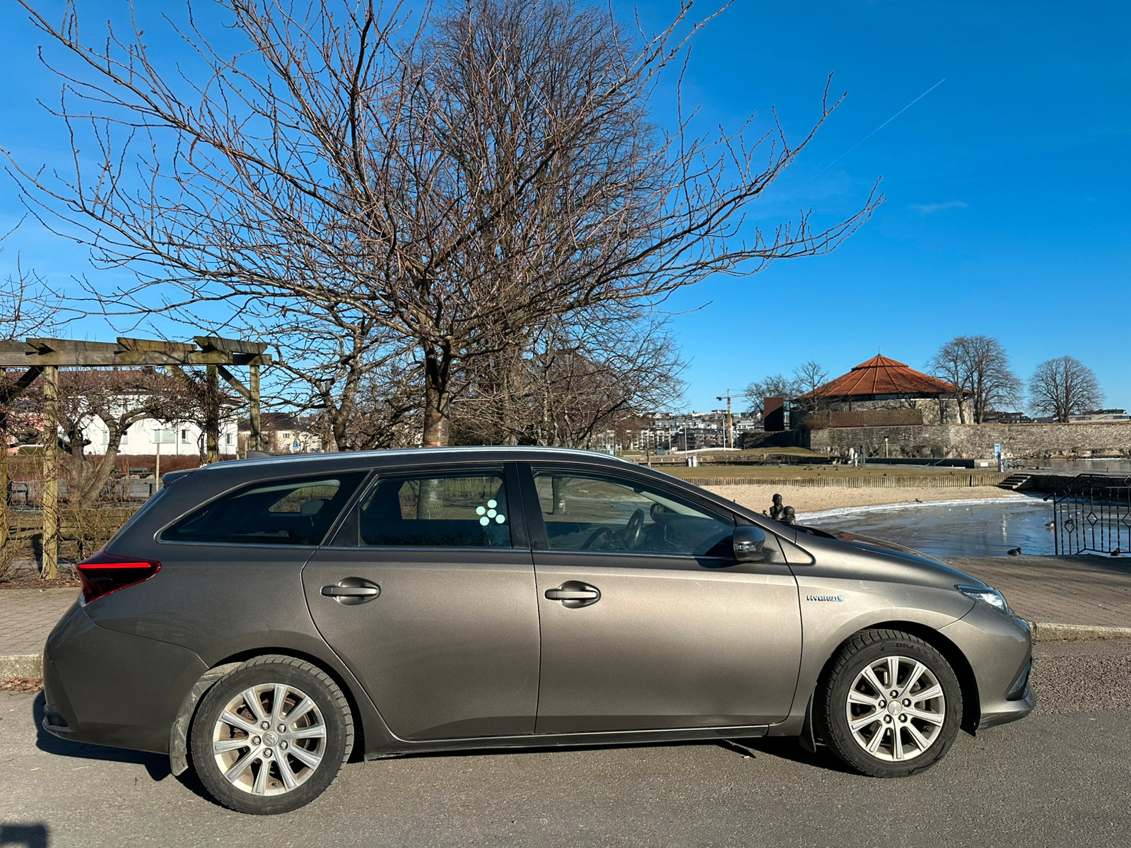 Toyota Auris Touring Sports 1,8 Hybrid Active