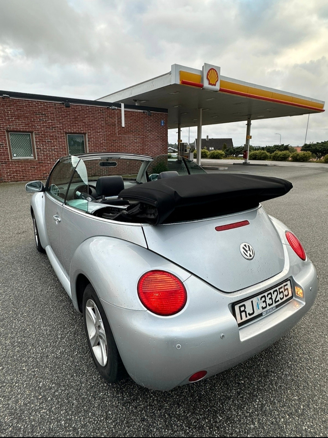 Volkswagen Beetle 1,6 Cabriolet 2