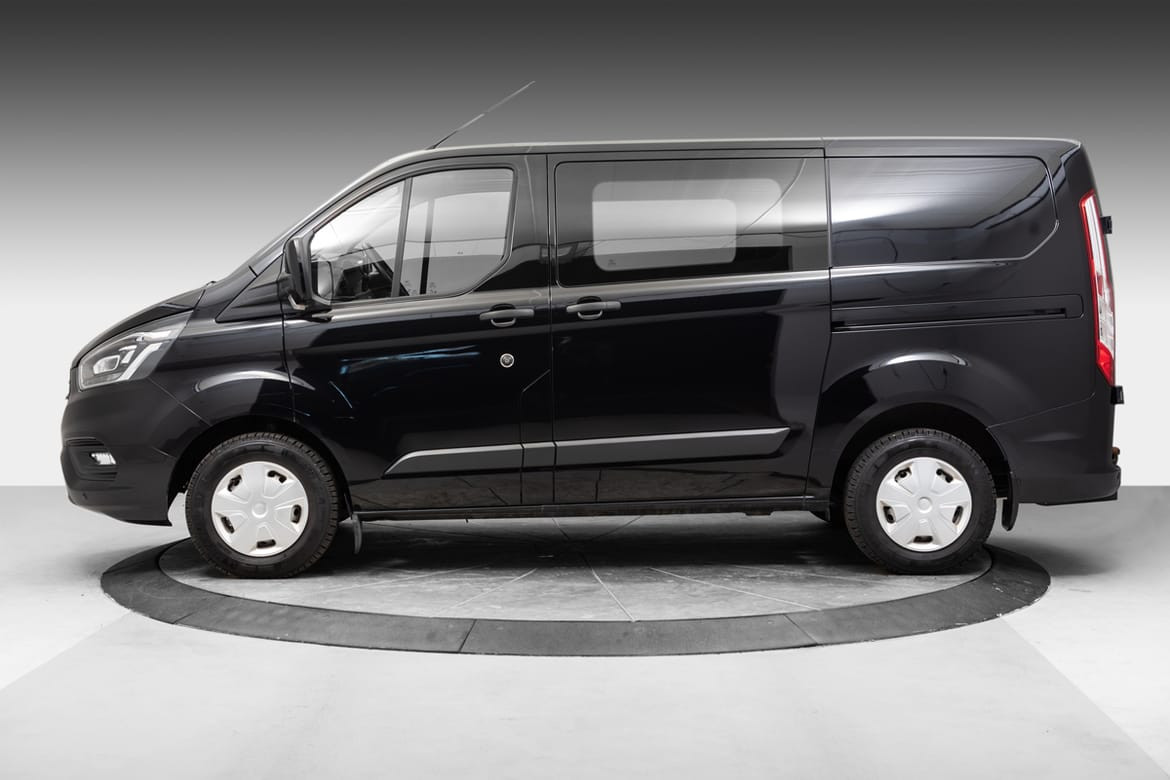 Ford Transit Custom 2.0L TDCi L1 105hk Trend EcoBlue. Sidehengslet bakdør. 2