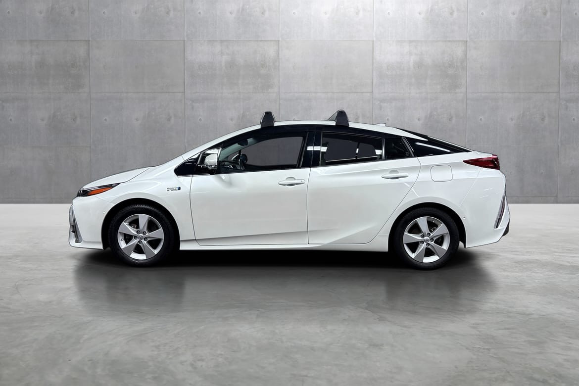 Toyota Prius Plug-in Hybrid 1.8 Bensin PHEV Automatgir Executive 2