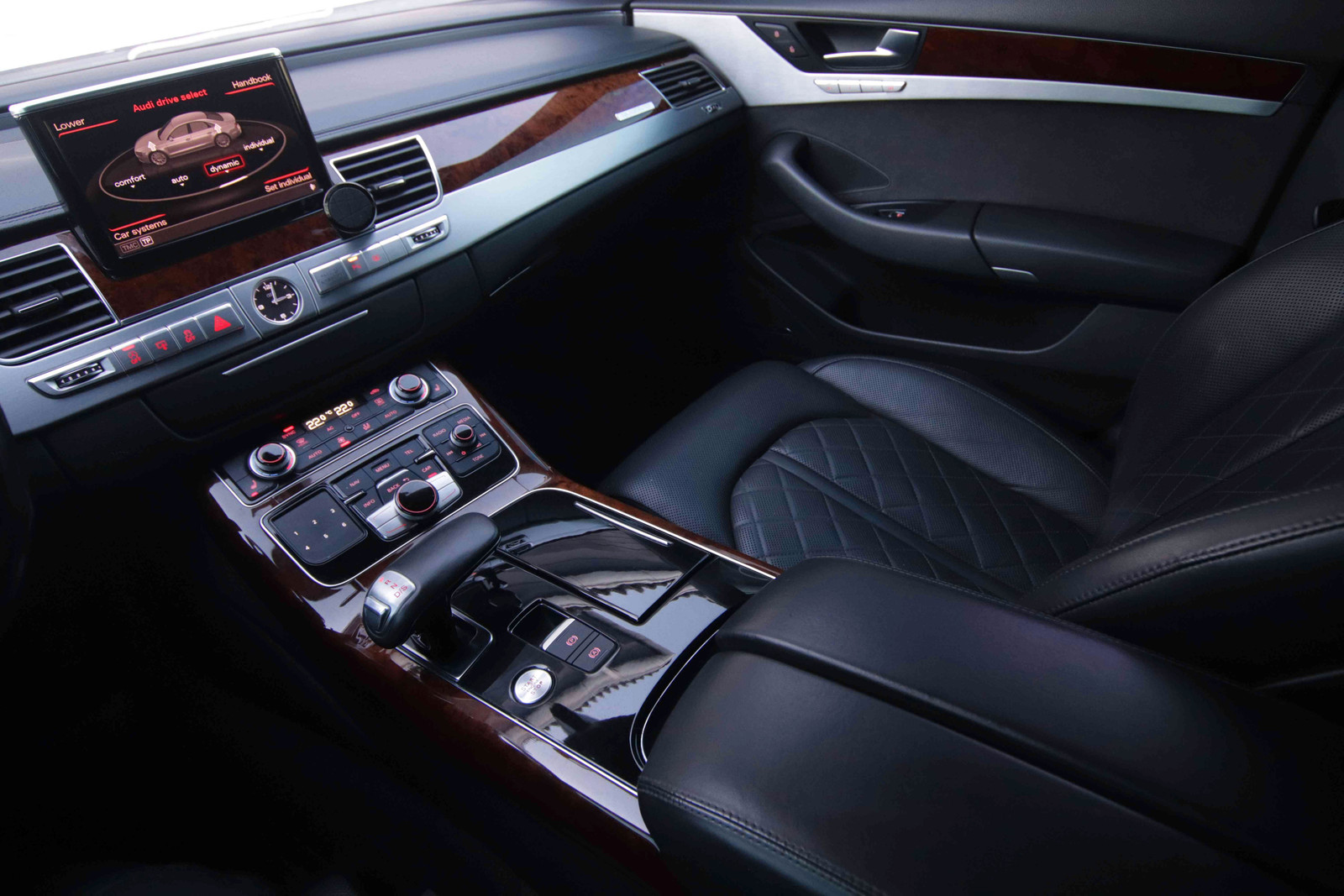 Hovedbilde av Audi A8