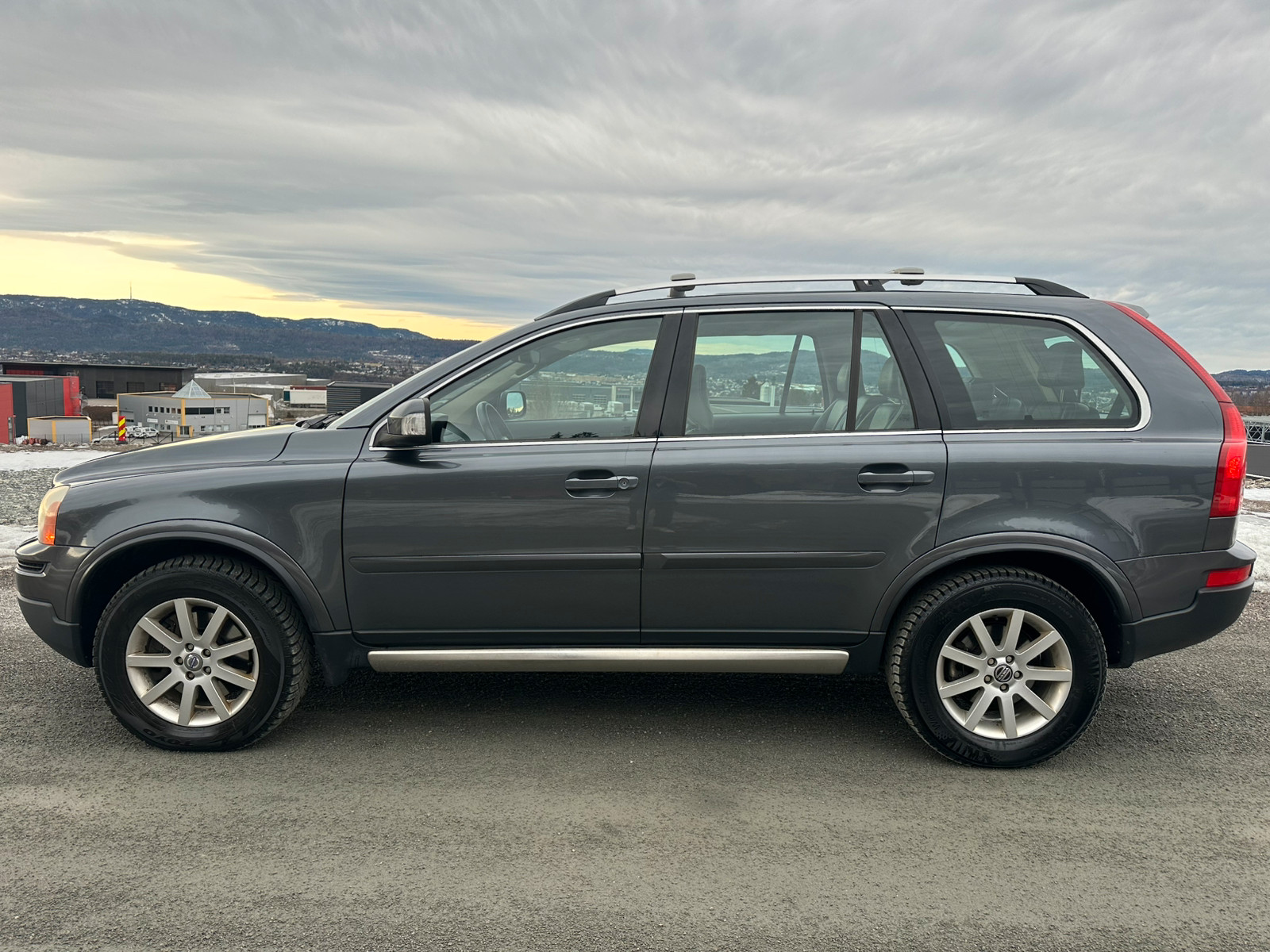 Volvo XC90 D5 Awd SPORT (R-Design) 7-seter EU 06/26 Regreim byttet