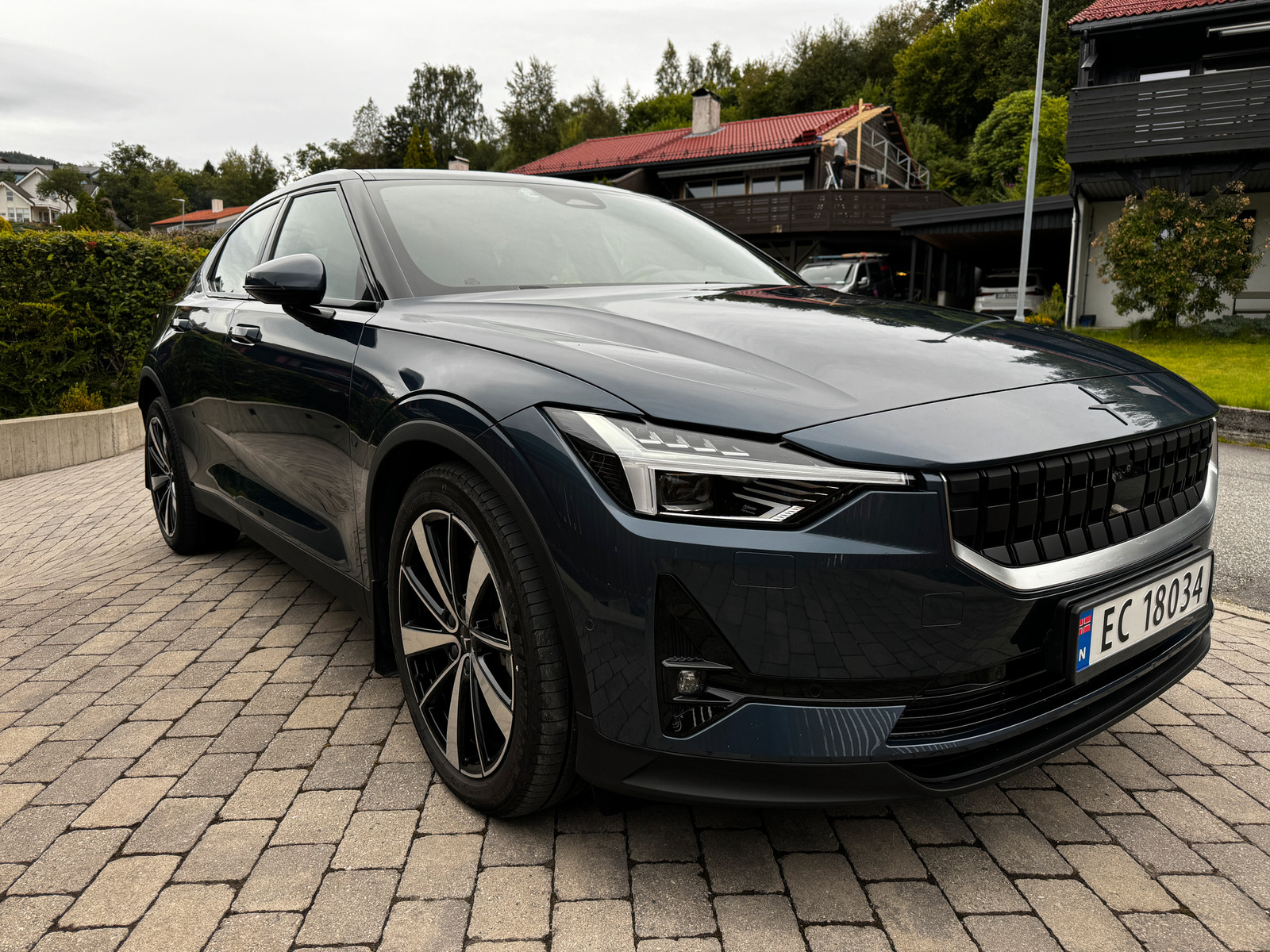 Polestar 2 Long Range Dual Motor, Pilot, Plus, Pixel lys 3