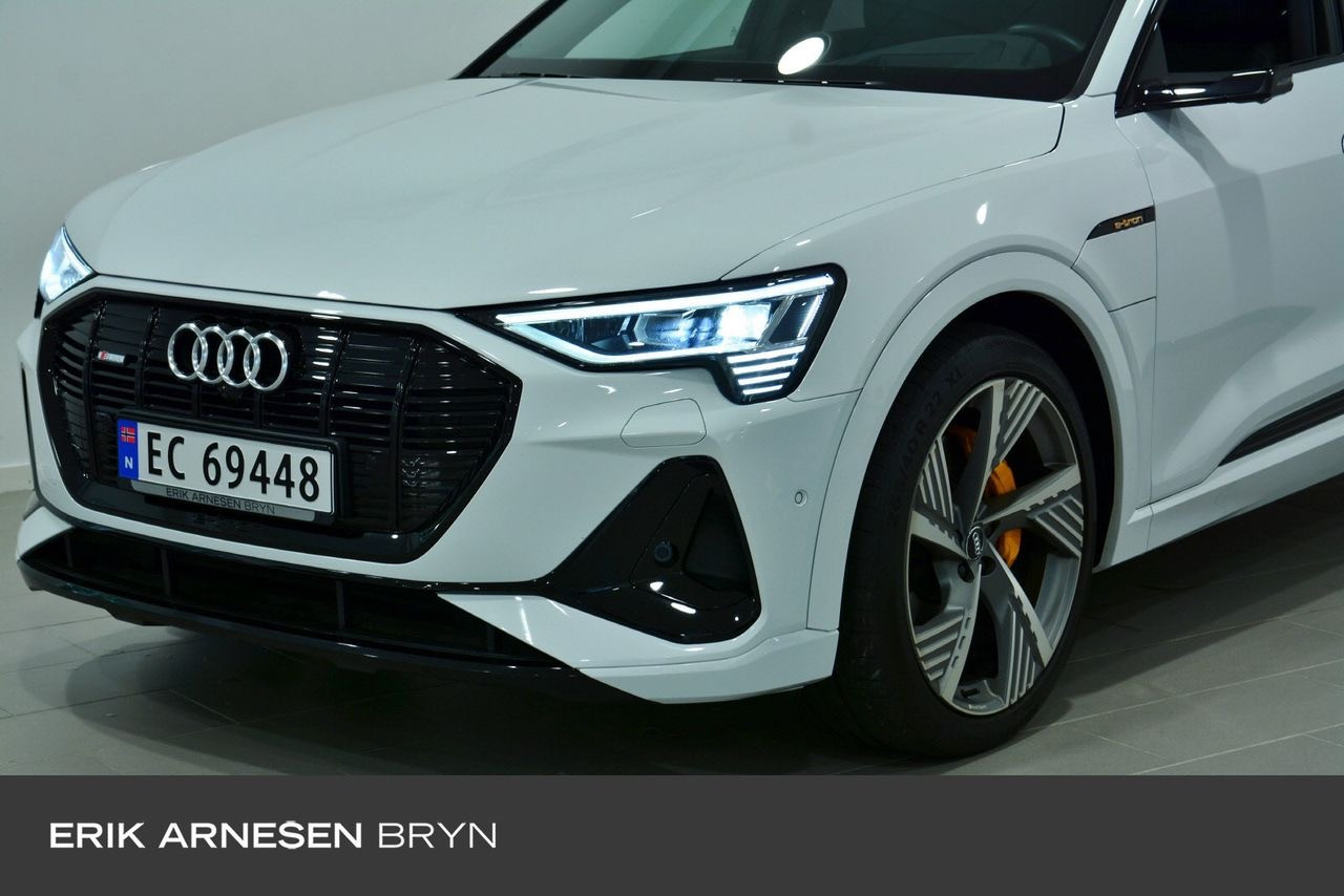 Audi e-tron Sportback 55 Sportback S-line HEADUP, PANORAMA, KROK, B&O+++ 3