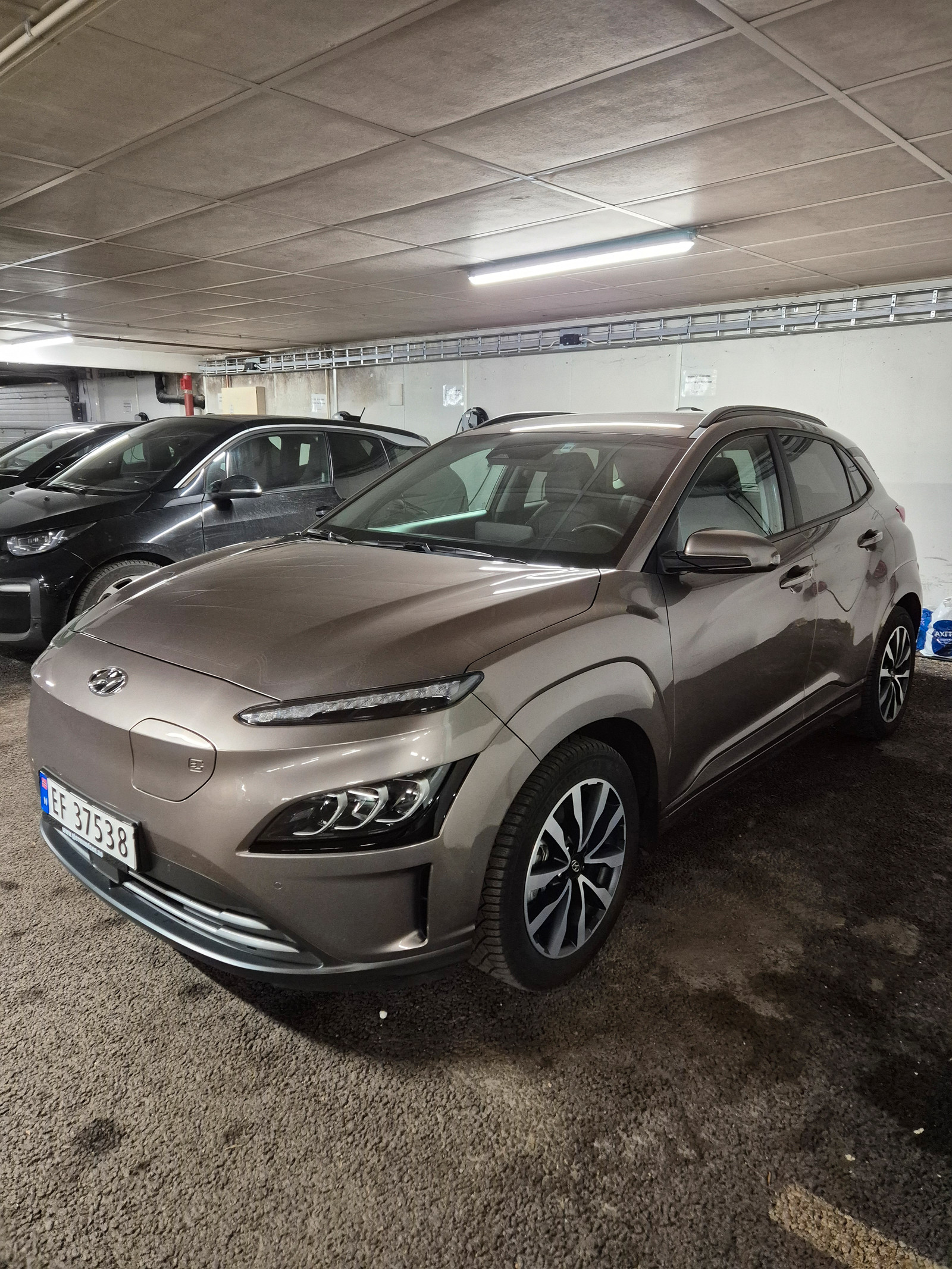 Hyundai Kona Premium LR 2