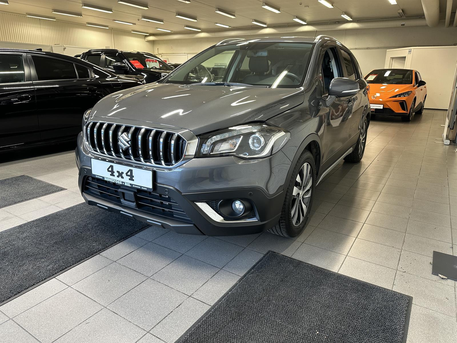 Suzuki SX4 S-Cross 1.4  Turbo 4x4 Aut ,Krok, LED, ACC+++ 3