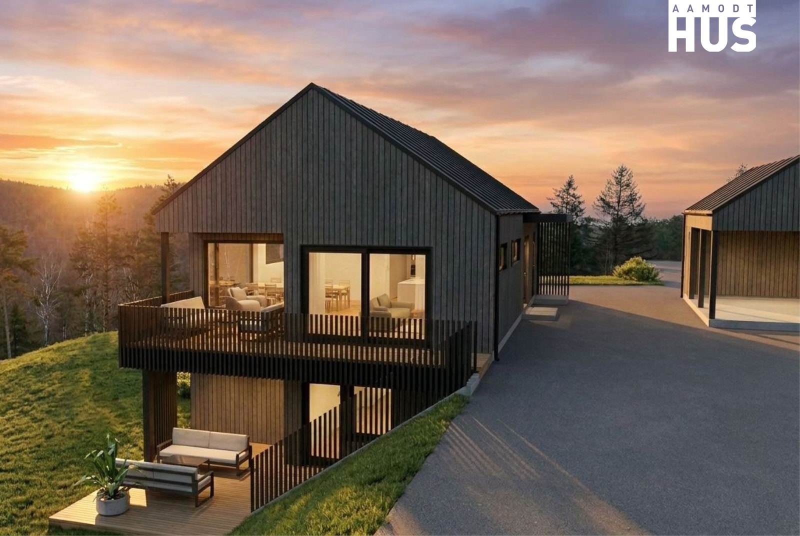 Image #0 Hellemyr - Innholdsrik enebolig med utleiedel på endetomt mot natur. Solceller på tak.