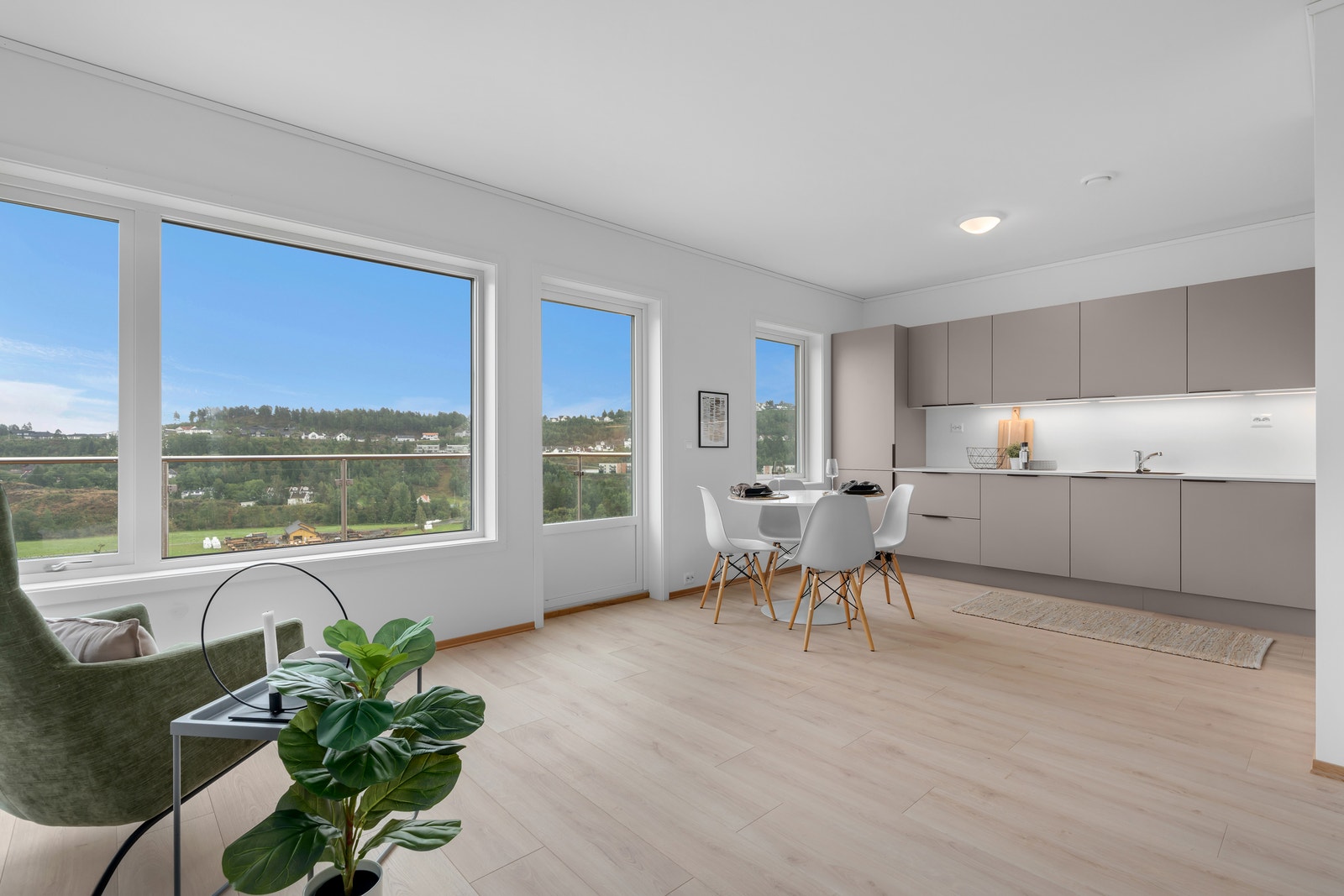 Kjøkken sett fra stue