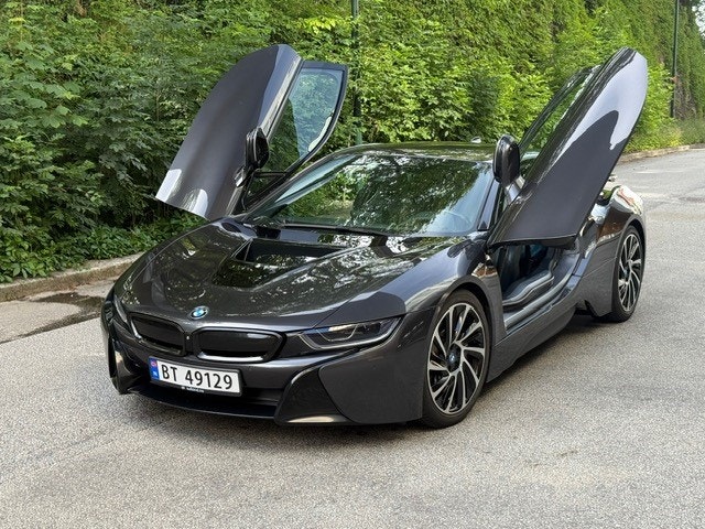 BMW i8