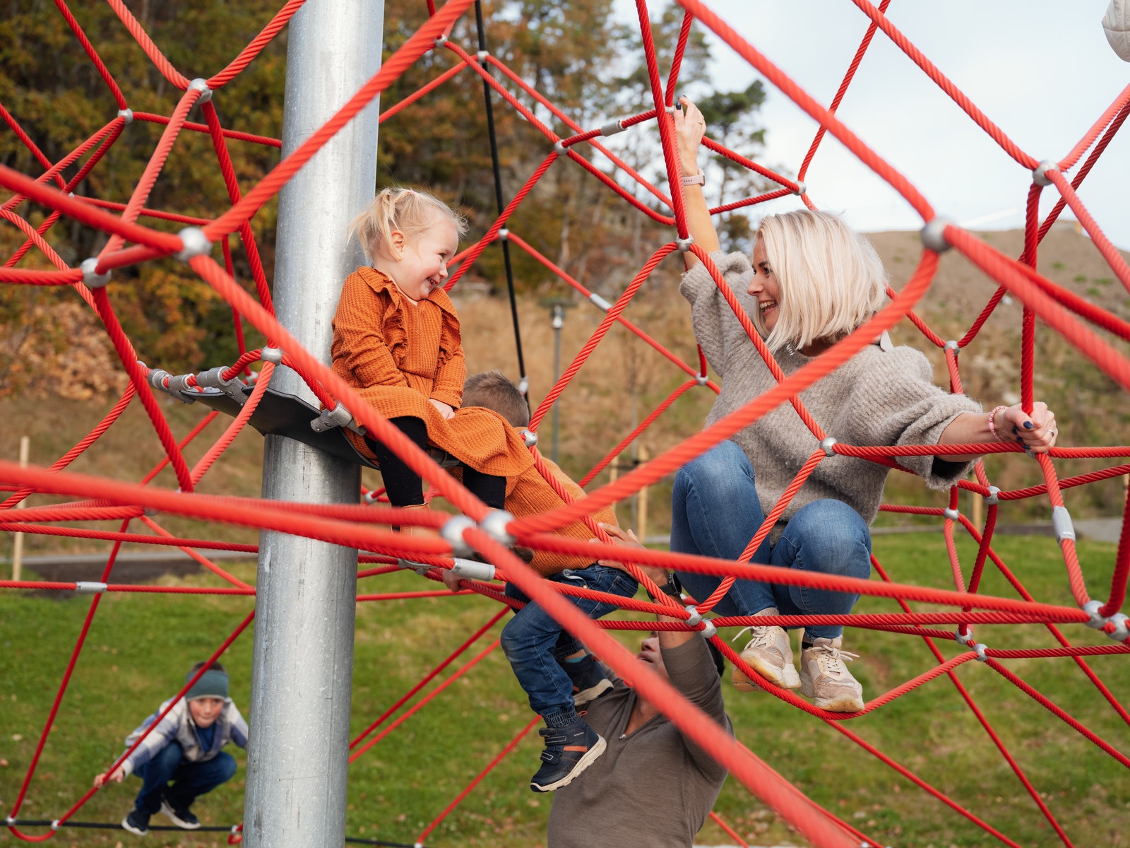 Image #12 VM-FEBER PÅ DRANGSVANN*  - Arkitektegnet enebolig med garasje. Solrik beliggenhet. Mulighet for utleiedel
