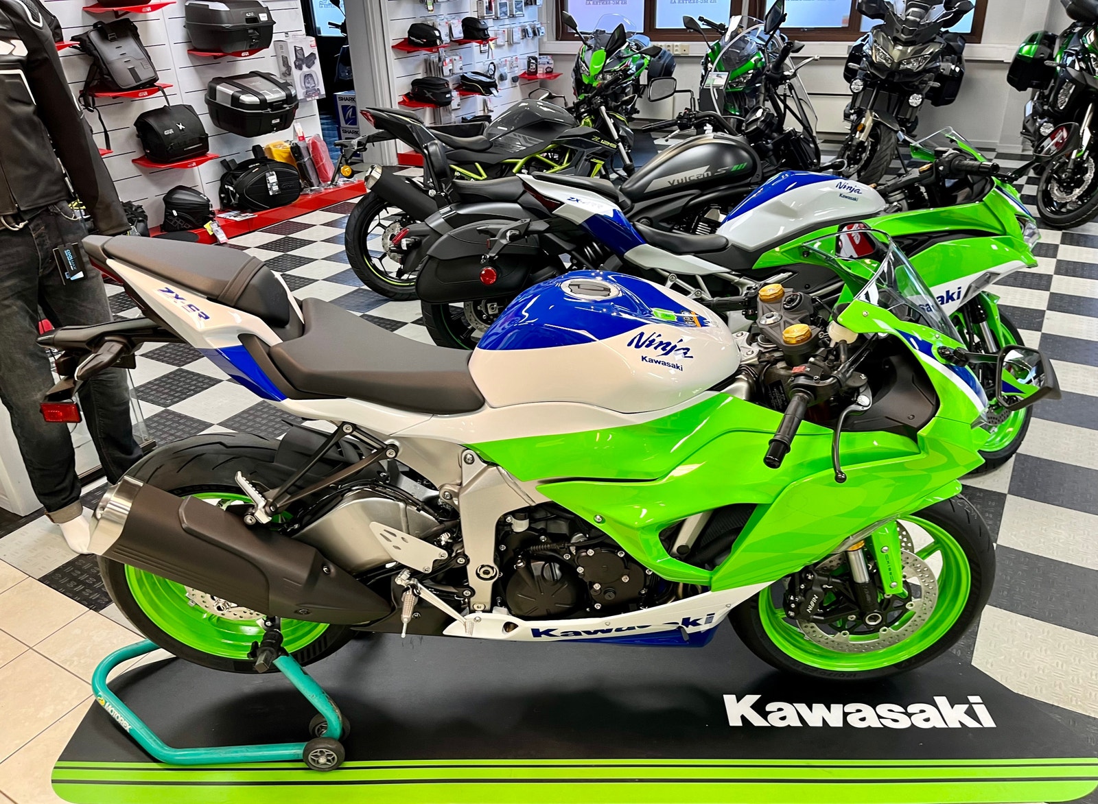 Til salgs: Kawasaki ZX6-R 40 Anniversary Edition - 2024 | FINN.no