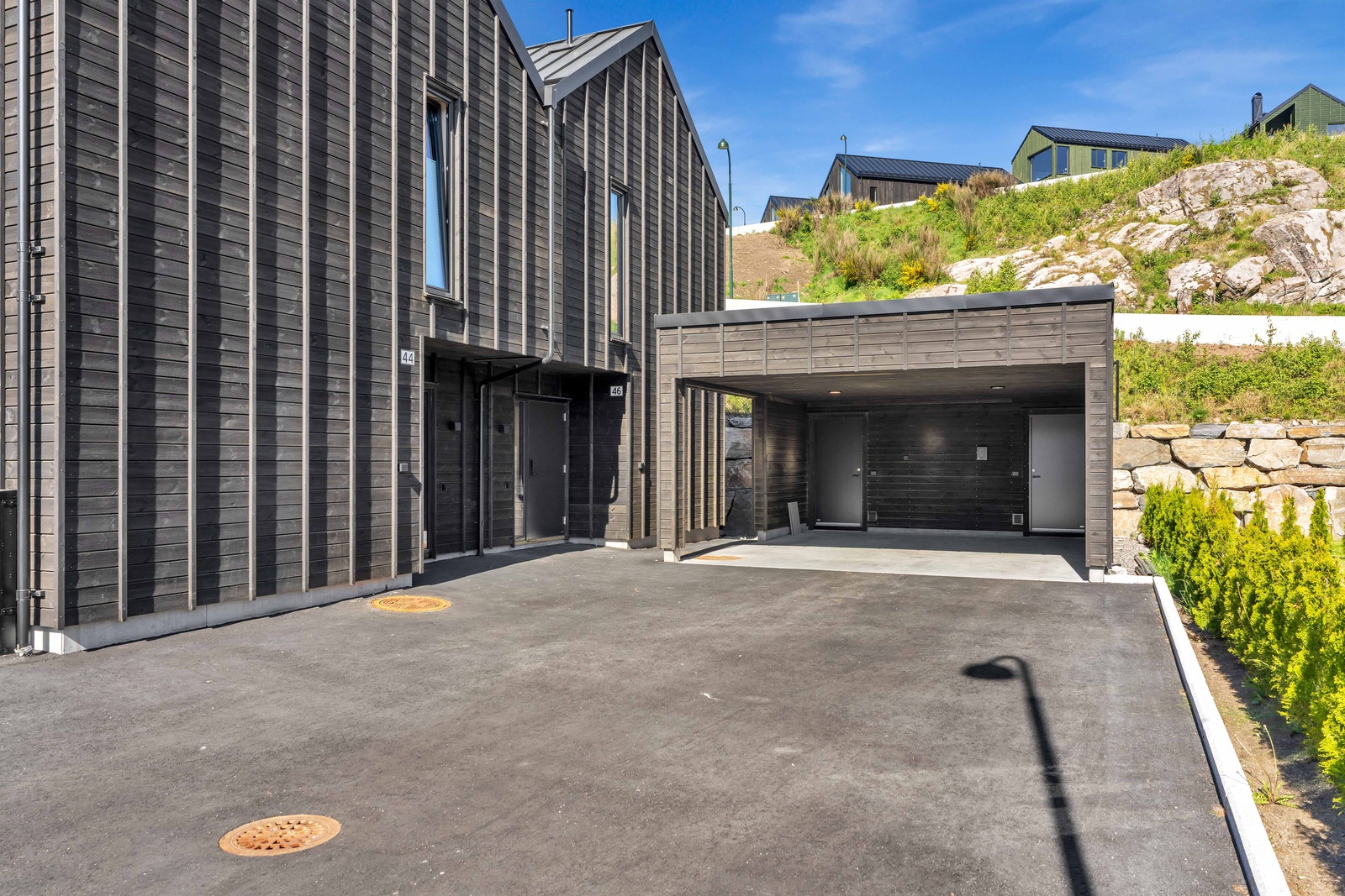 Image #16 Søgne/Åros - Oppgradert tomannsbolig med carport og ferdig hage