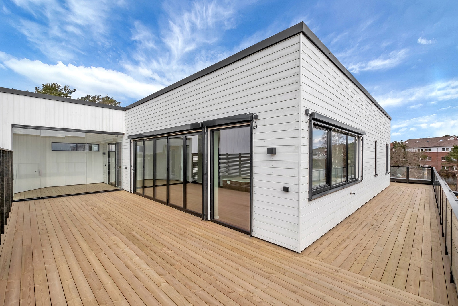 Image #5 Bertes/Lund I Toppetasje med stor solrik takterrasse I Utestue I Utsikt I Direkte heisadkomst I P-plass i kjeller