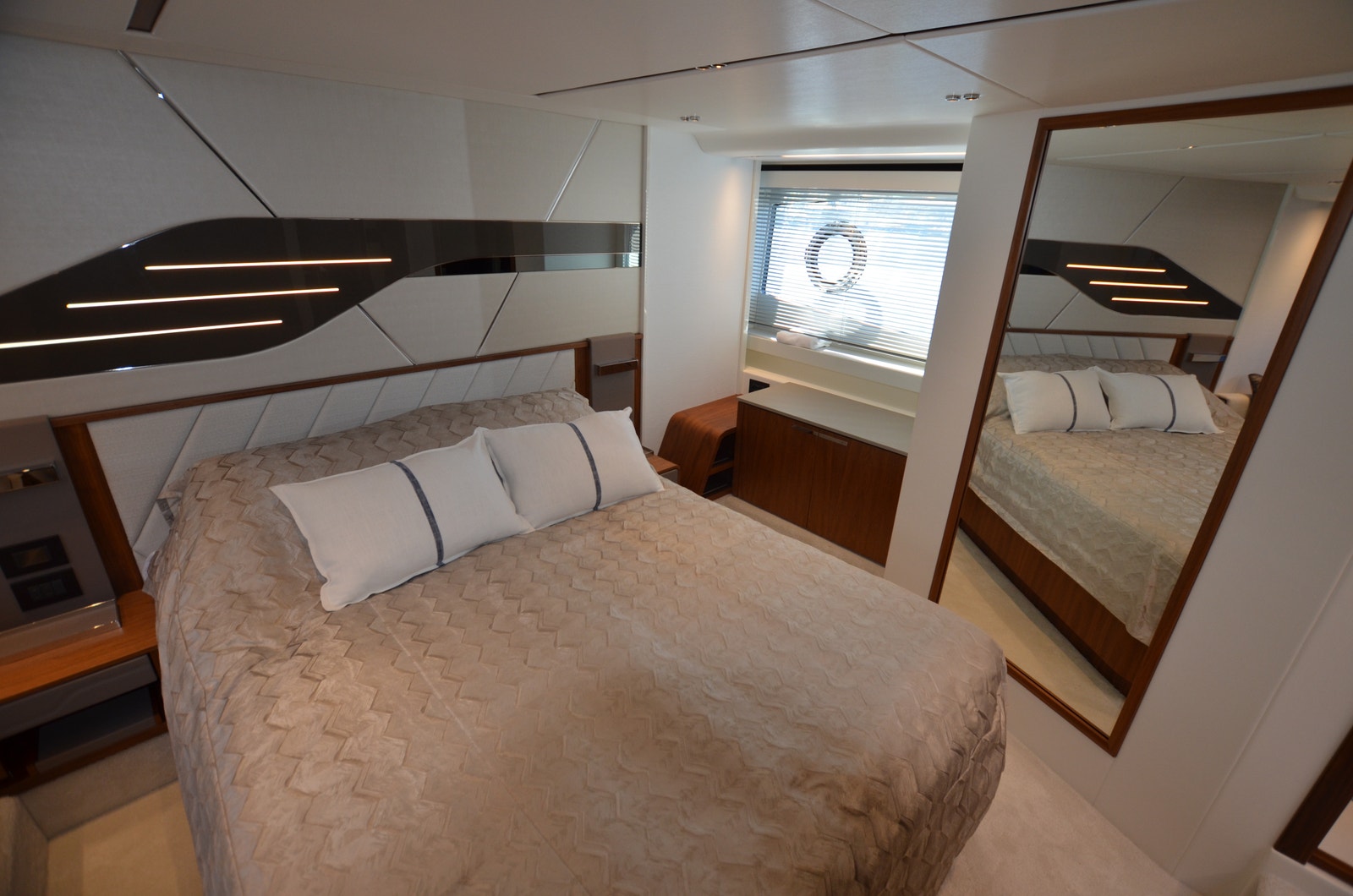 Sunseeker Predator 60 EVO