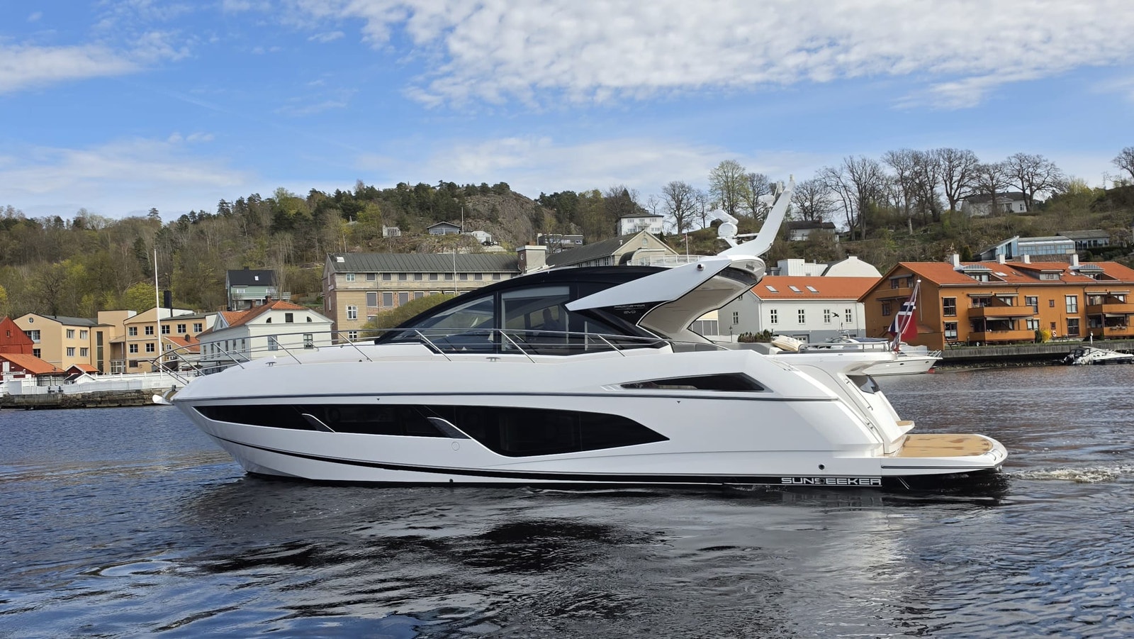 Sunseeker Predator 60 EVO