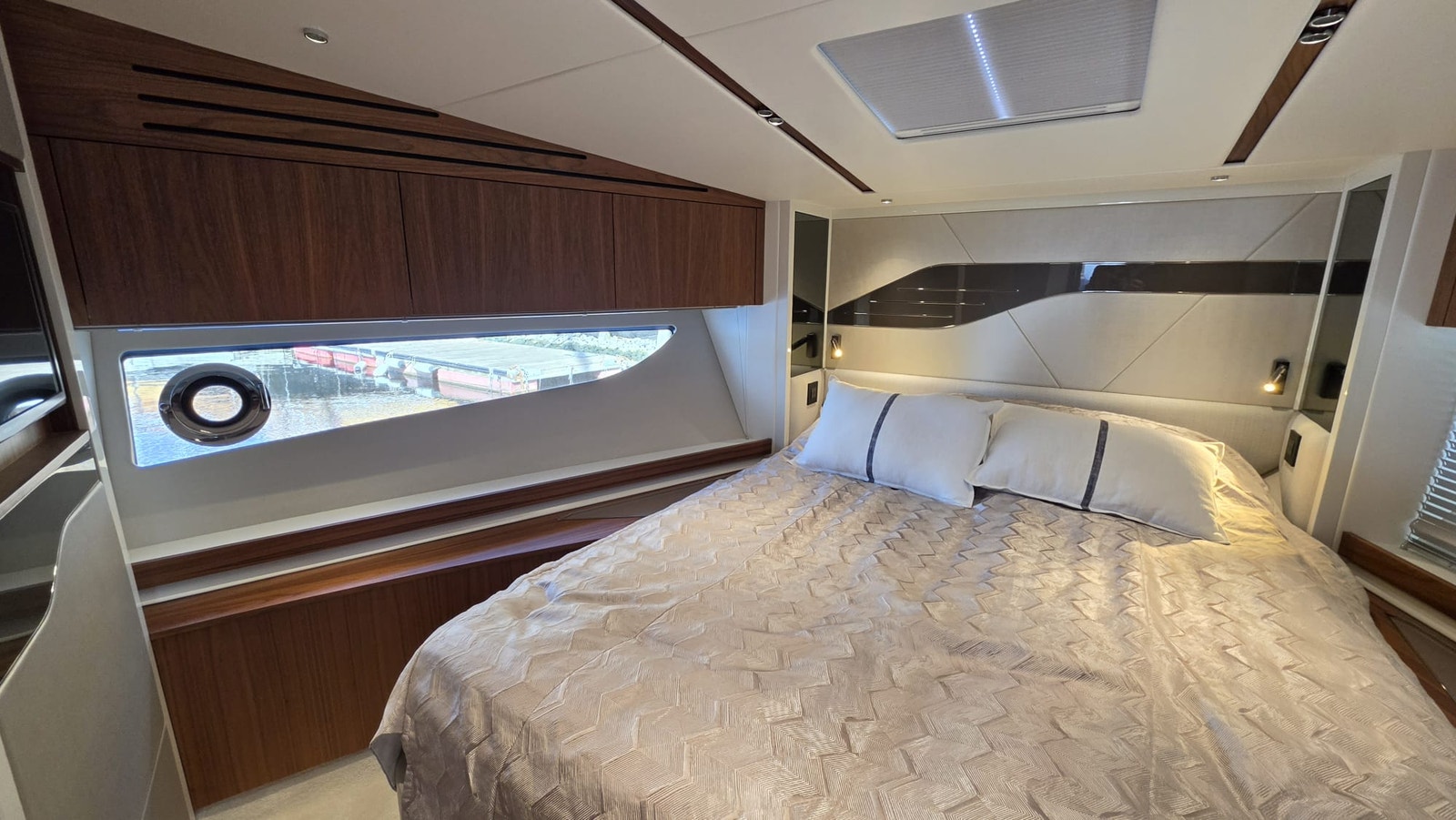 Sunseeker Predator 60 EVO