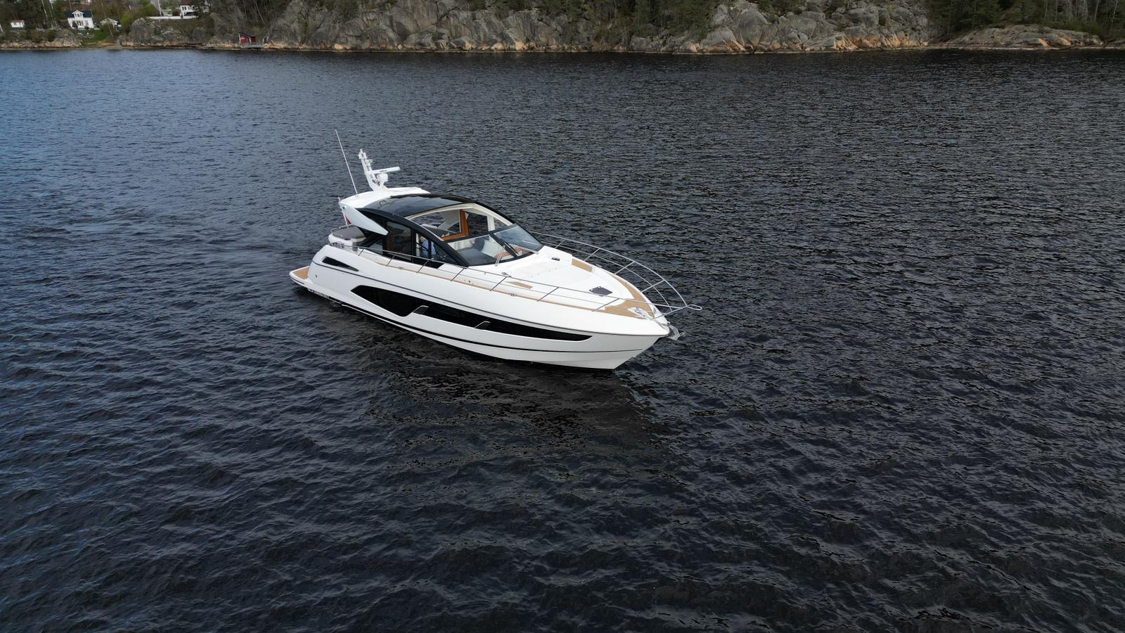 Sunseeker Predator 60 EVO