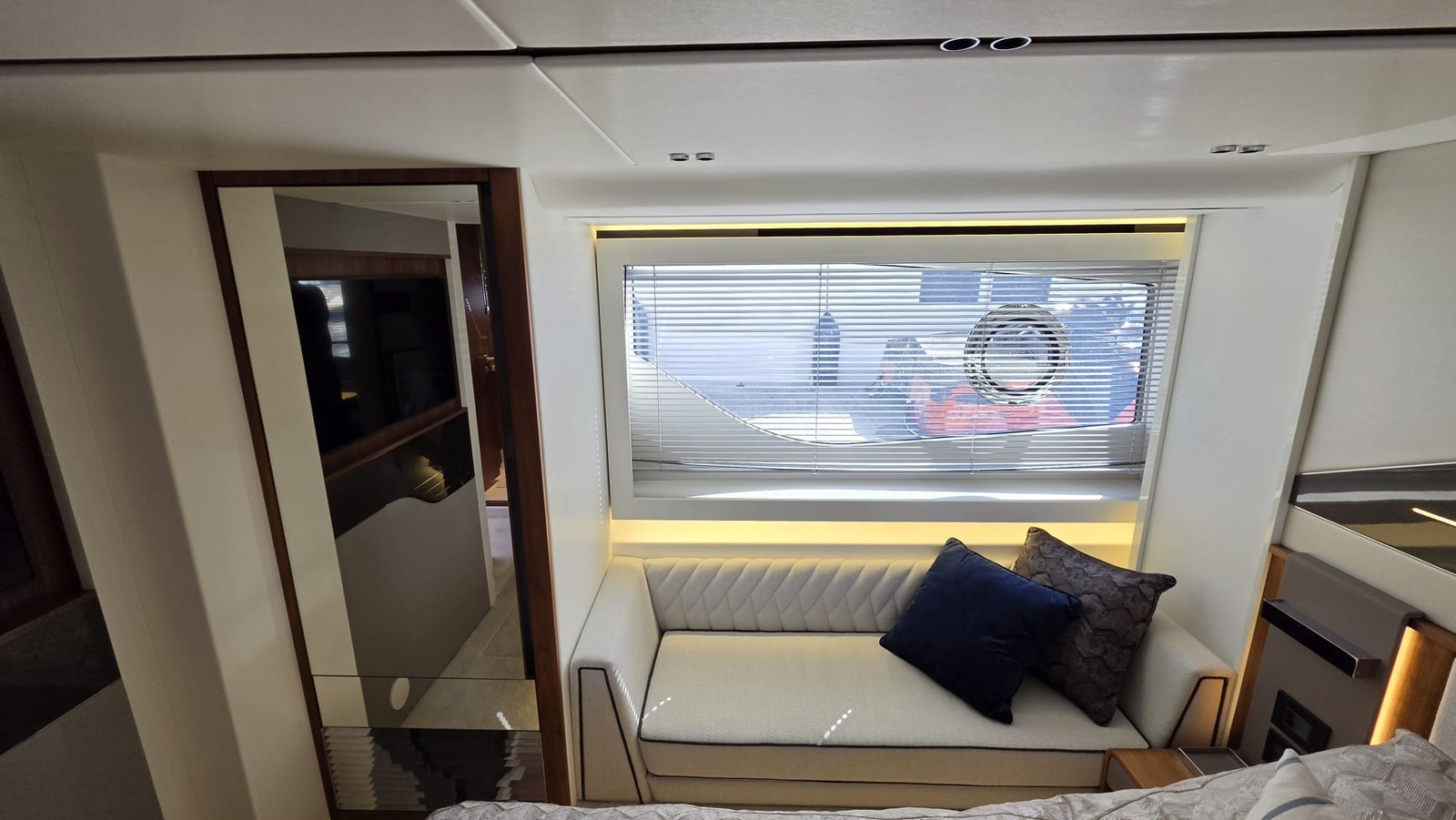 Sunseeker Predator 60 EVO