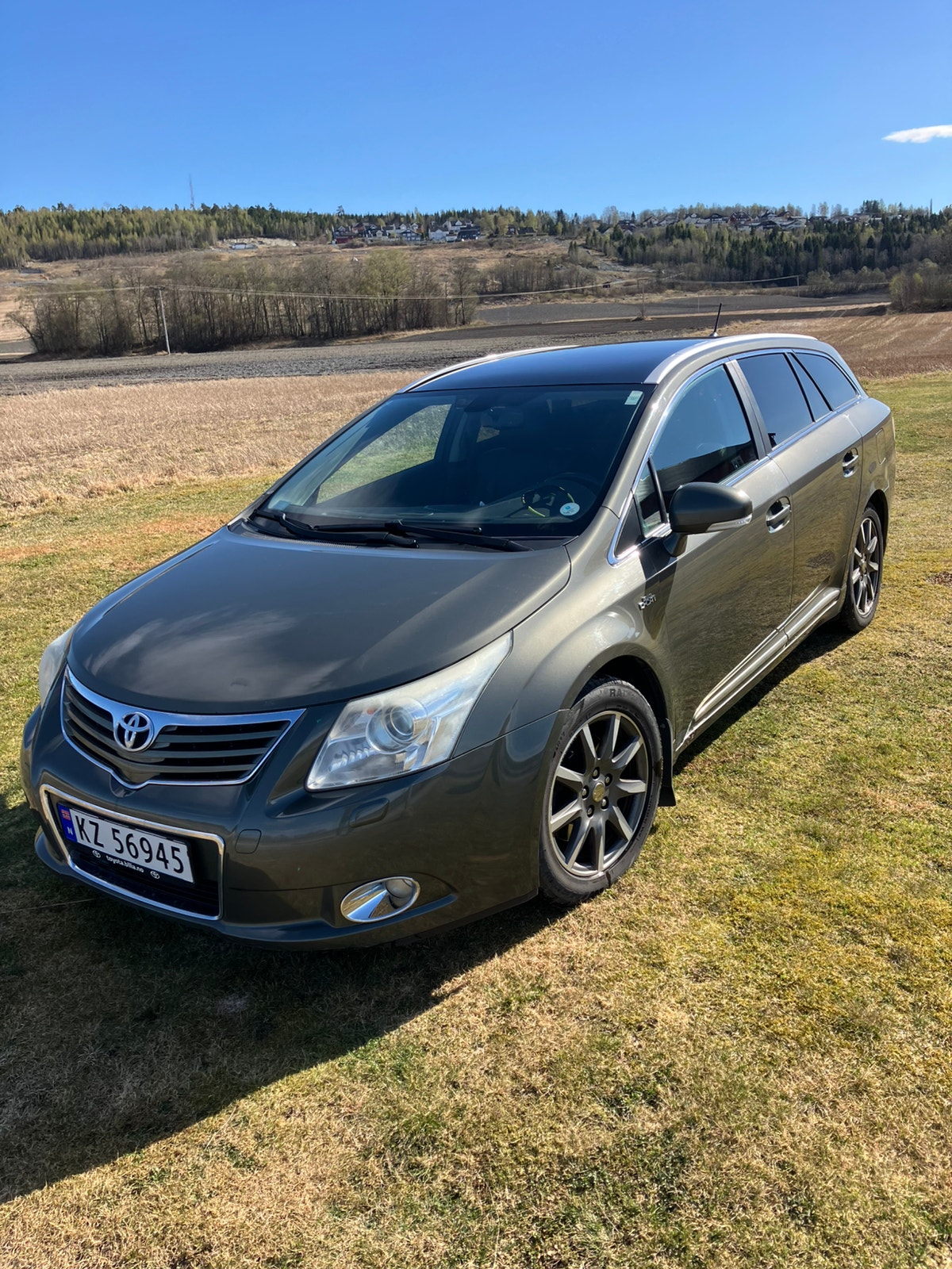 Brukt Toyota Avensis 2.2 d-4d