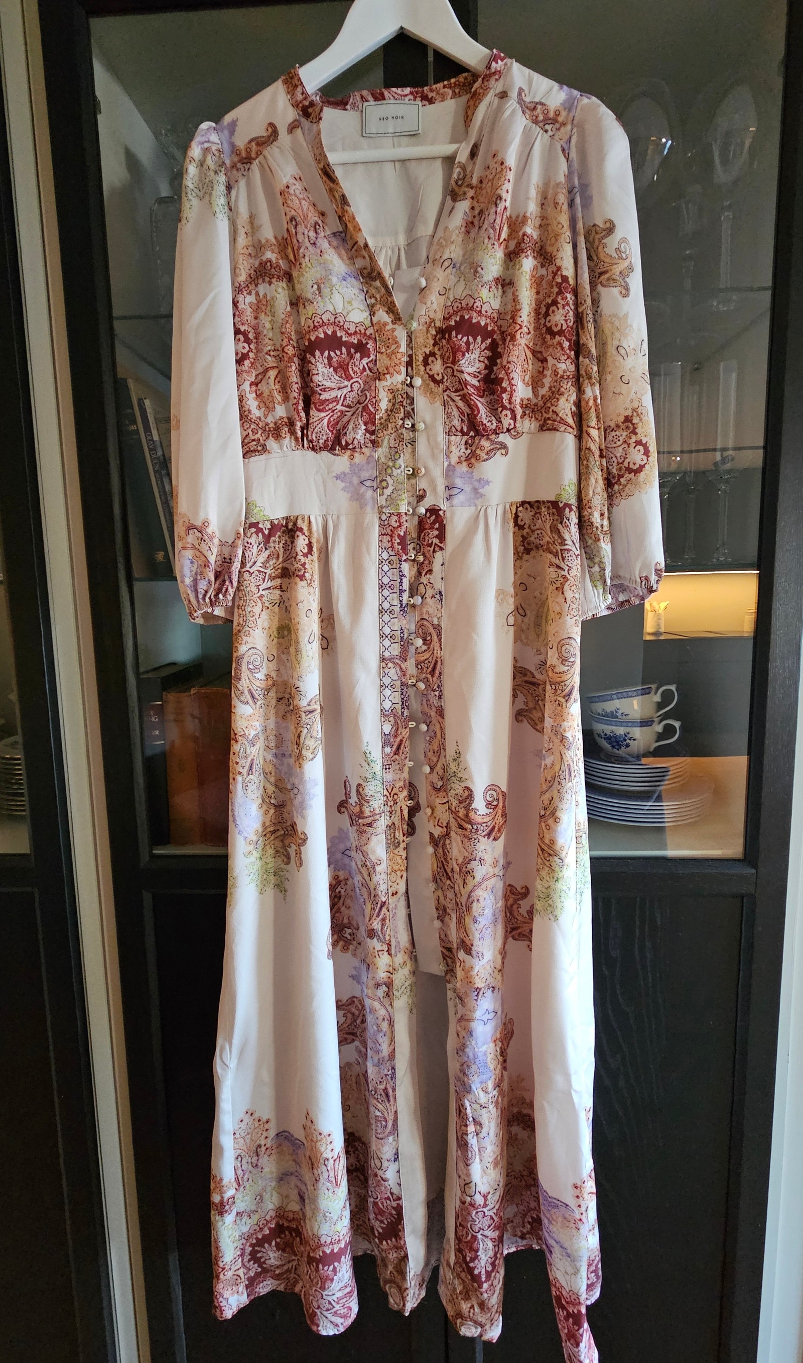 Neo Noir Stellar Artist Paisley Dress Kjole FINN-torget