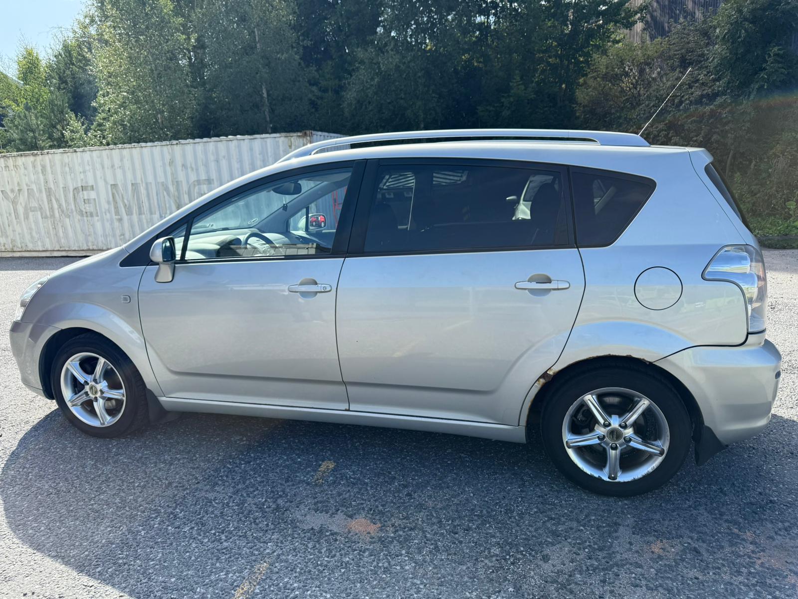 Brukt Toyota Corolla Verso 2.2 d-4d