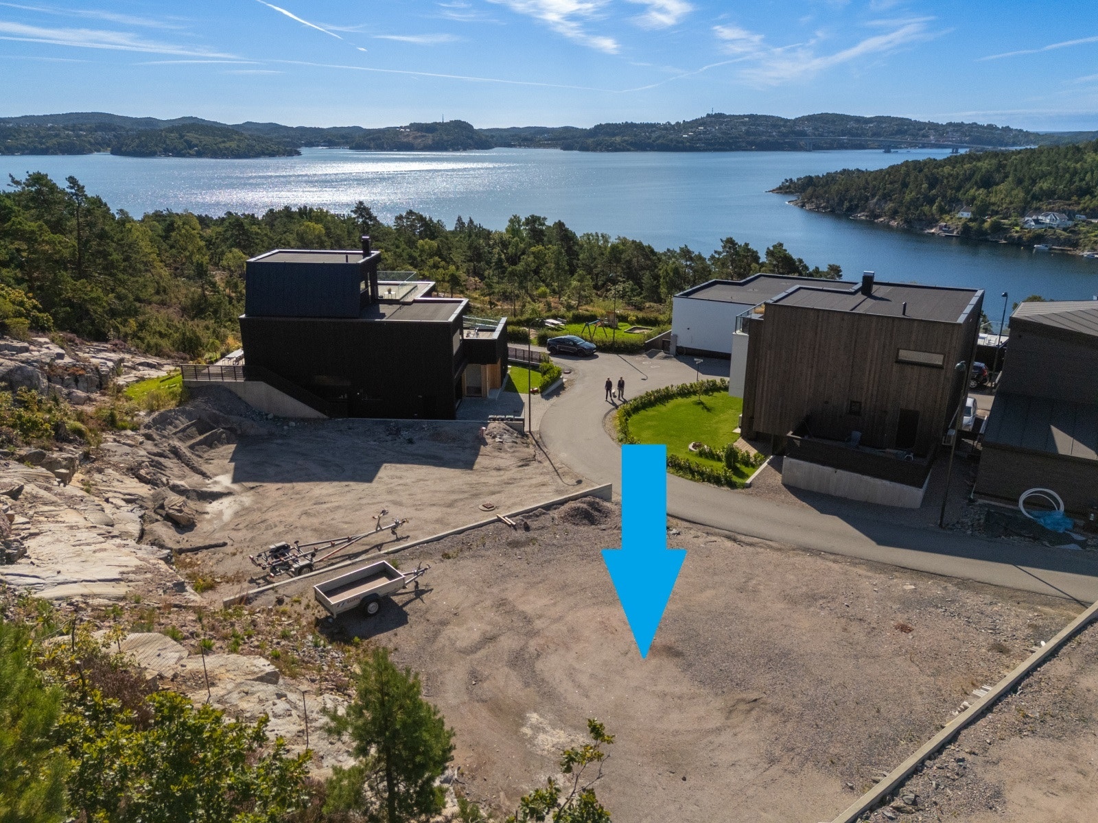 Roger Aamodt Eiendom AS Justneshalvøya, Kristiansand Øst - JUSTNESHALVØYA - nydelig enebolig på utsikts tomt - nøkkelferdig bolig inne og ute