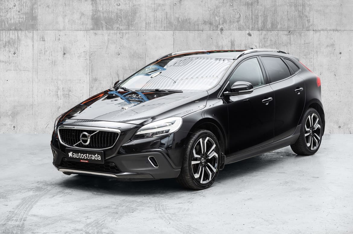Volvo V40 Cross Country Adaptiv Cruise I Skinn I Fersk service 2017, 90 000 km, kr 219 000,-