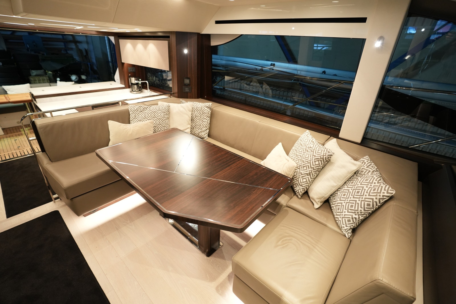 Sunseeker Manhattan 55