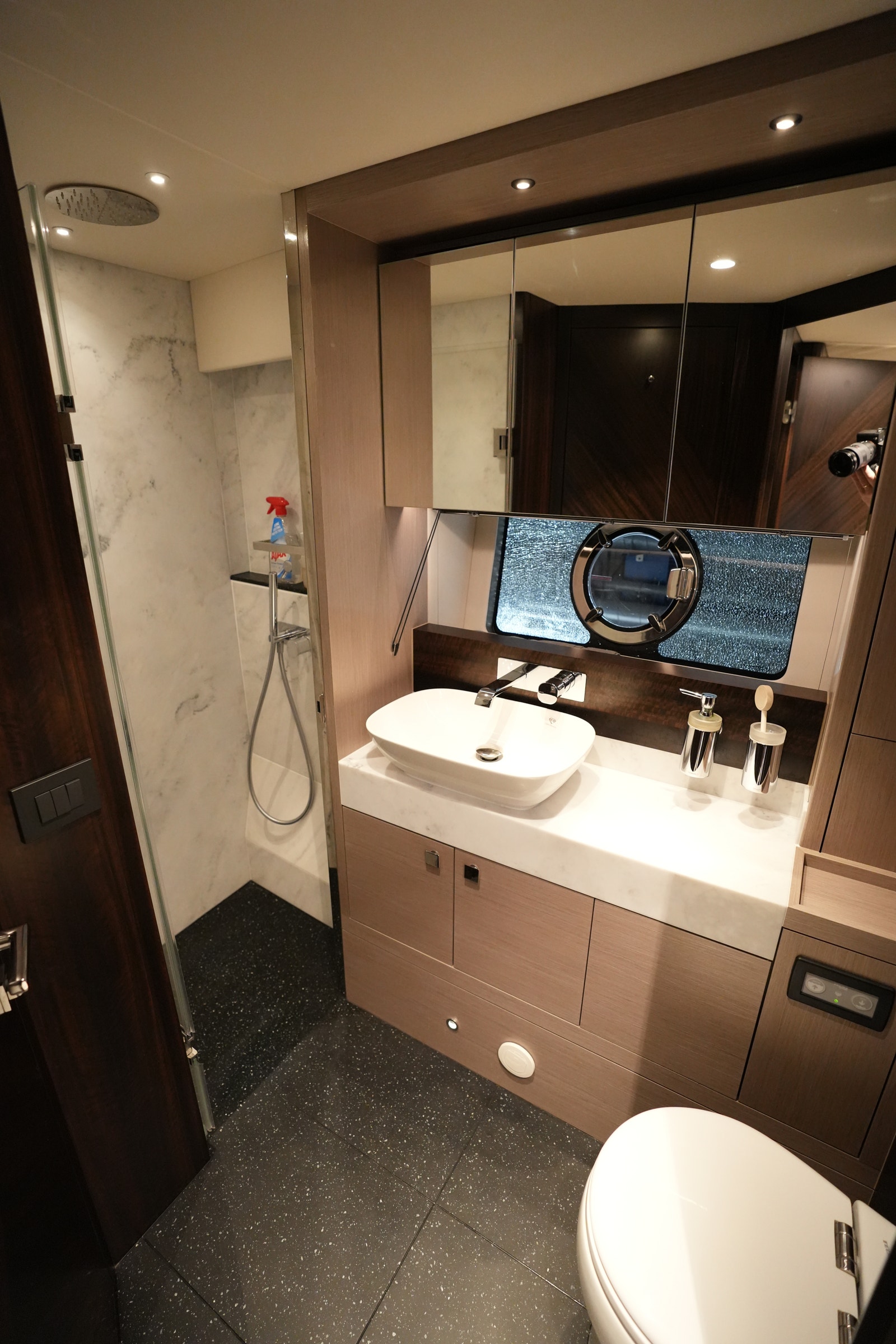 Sunseeker Manhattan 55