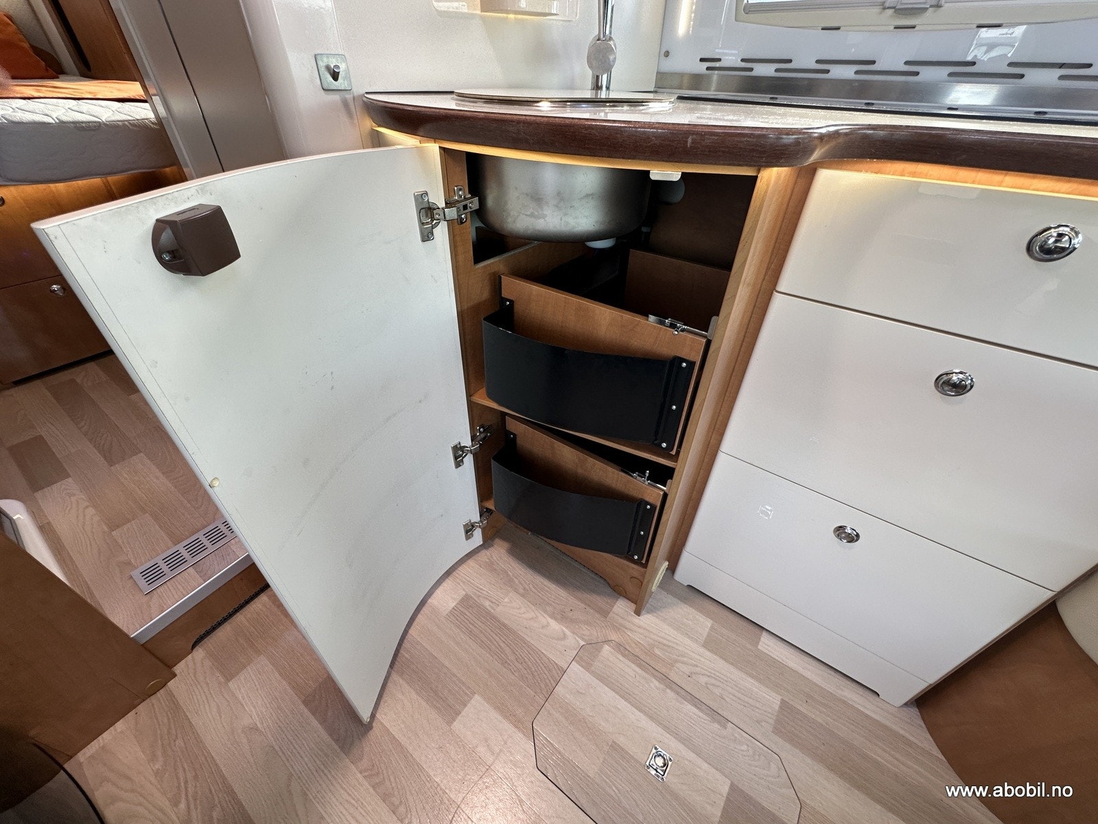 Gallery image 12