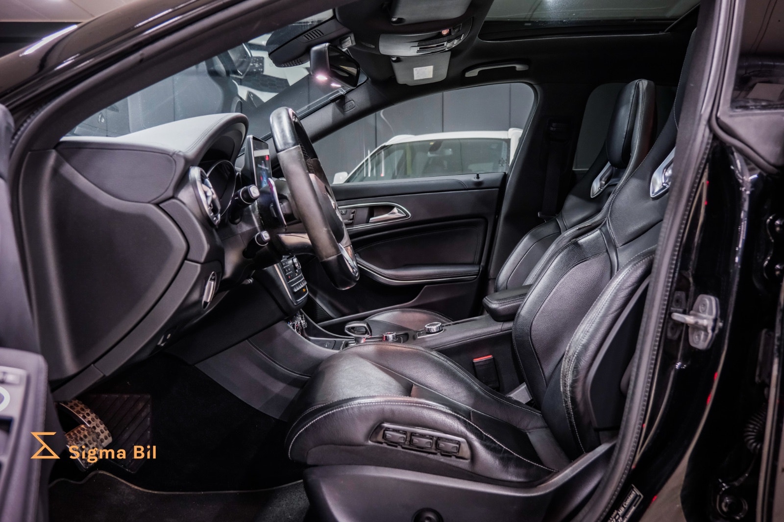Bilde av Mercedes-Benz CLA