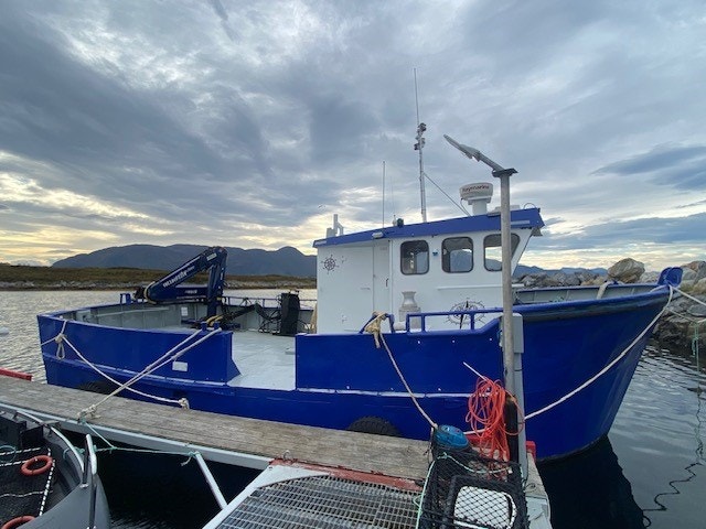 Bilde av 'Arbeidsbåt 33- Reg.i Skipsregisteret- aut.båtmegler -medl.av NORBOAT-'