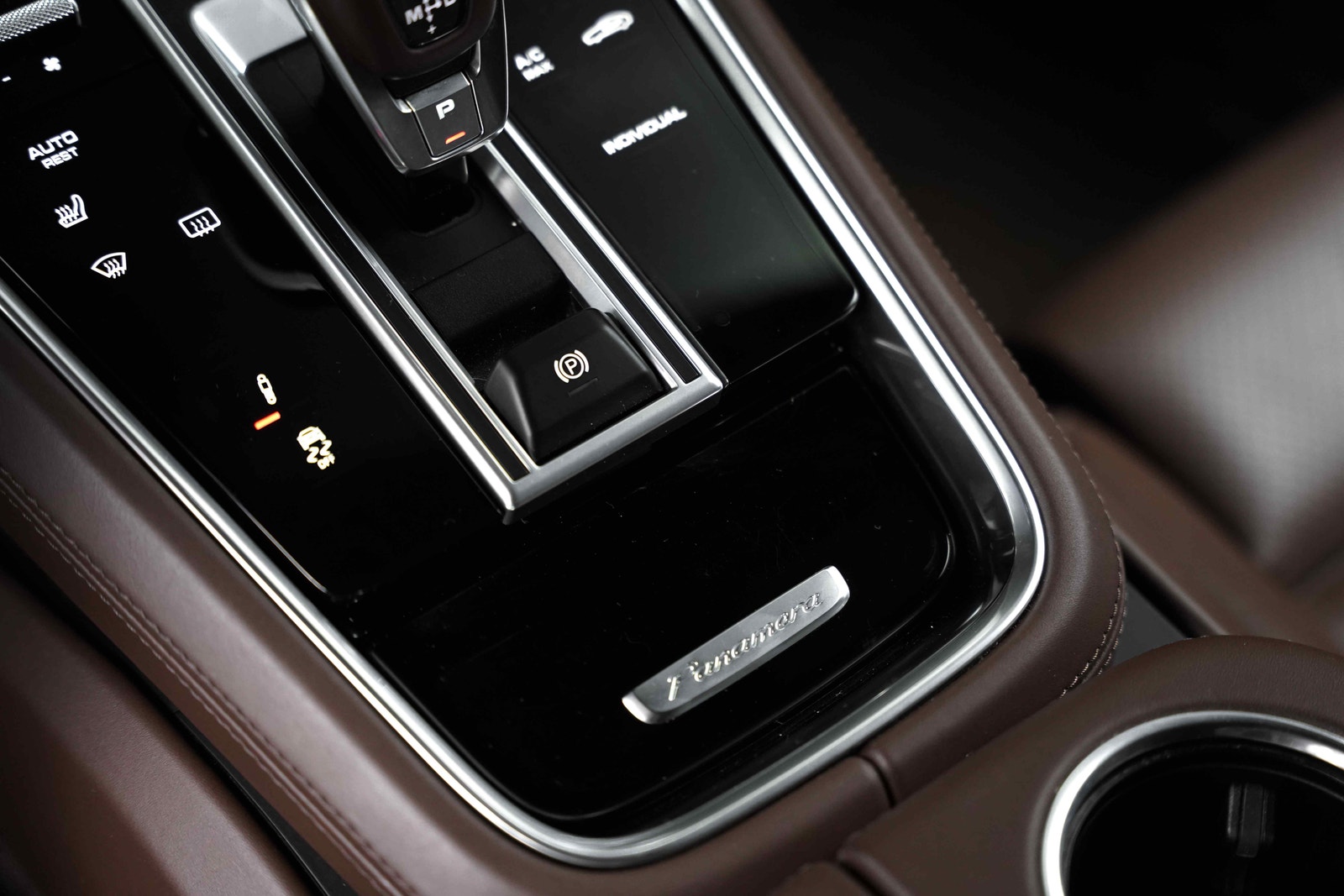 Hovedbilde av Porsche Panamera
